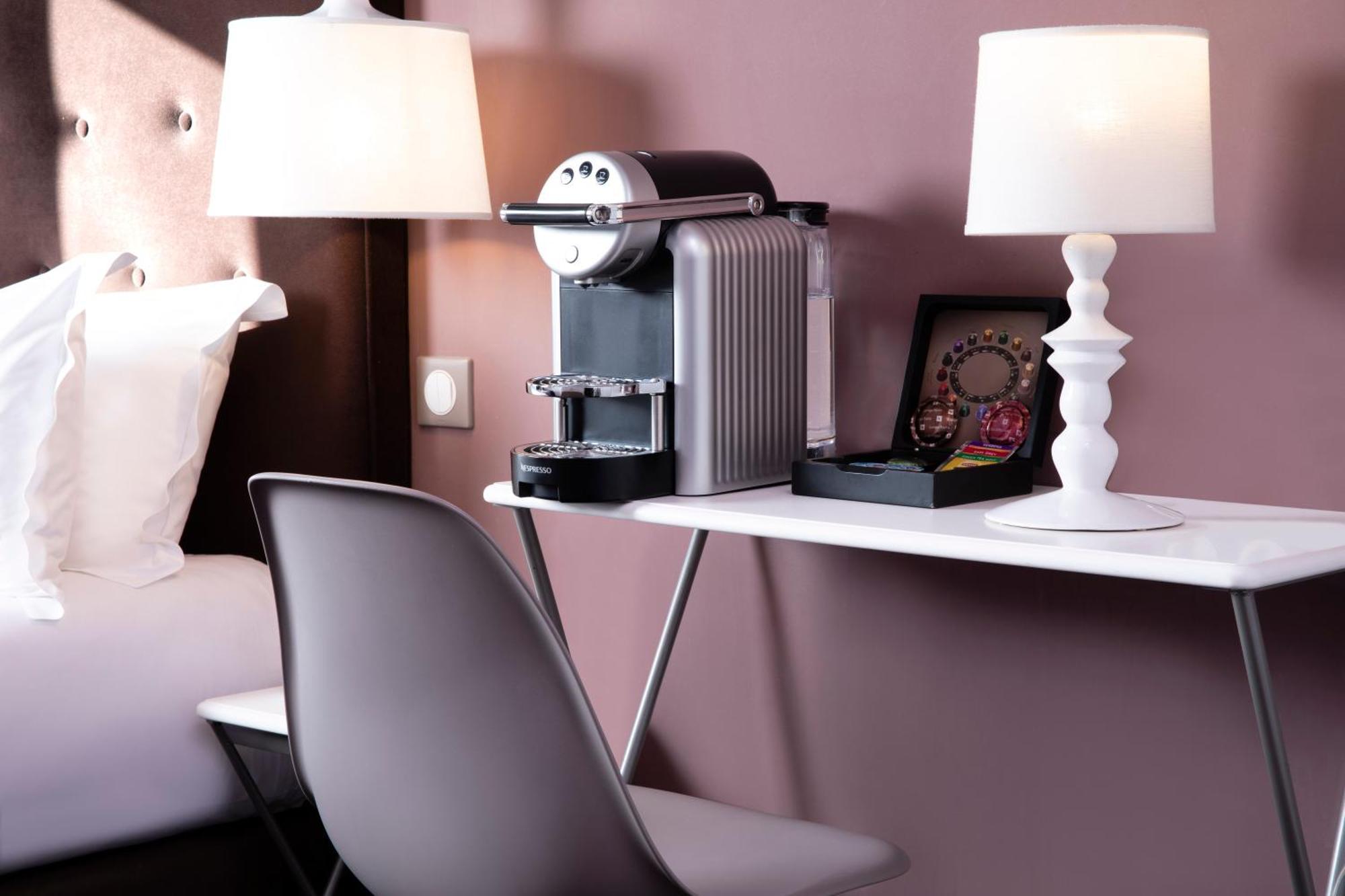 Deluxe Double Room with Balcony,1273819420:JPEG