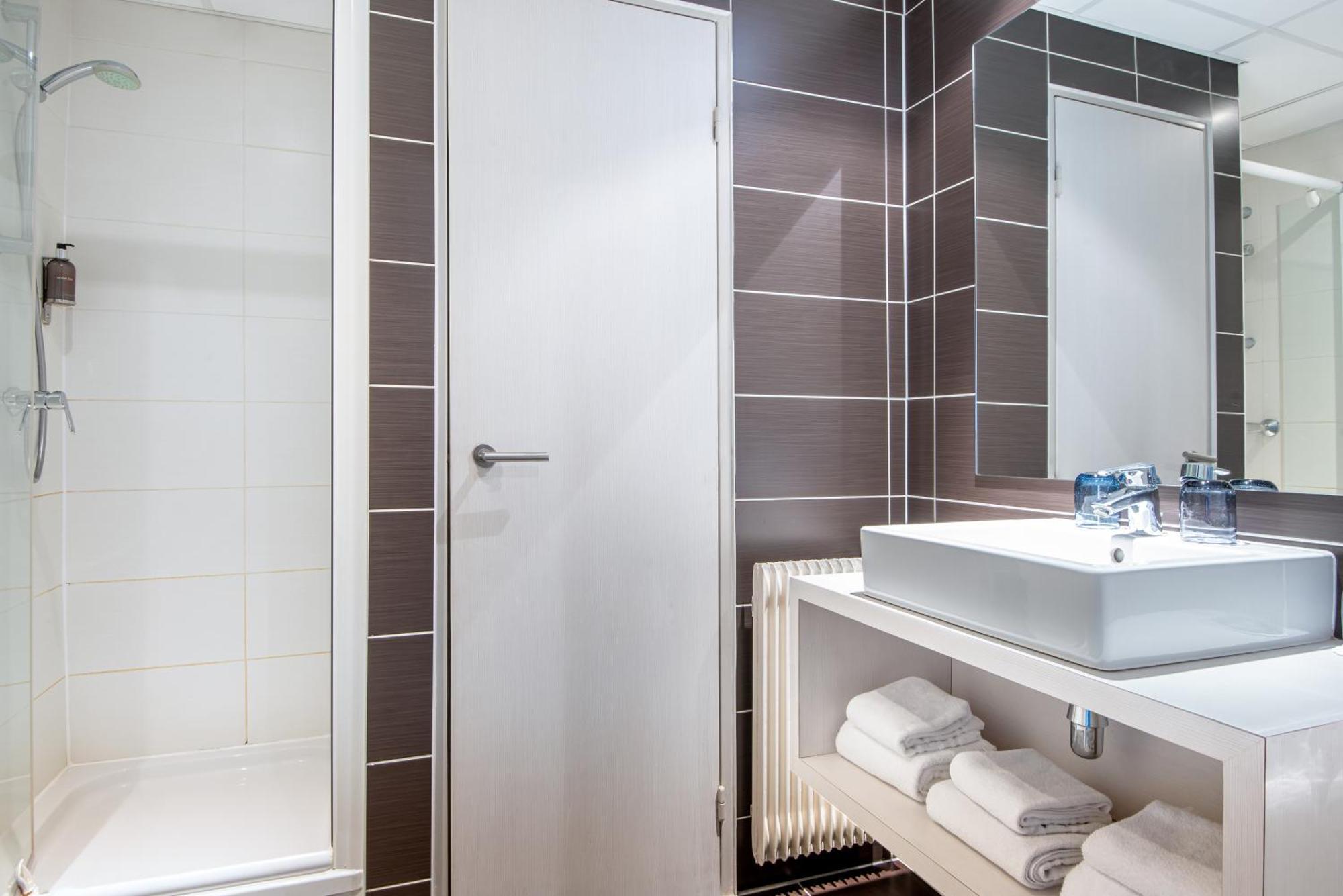 Standard Double Room,1609307737:JPEG