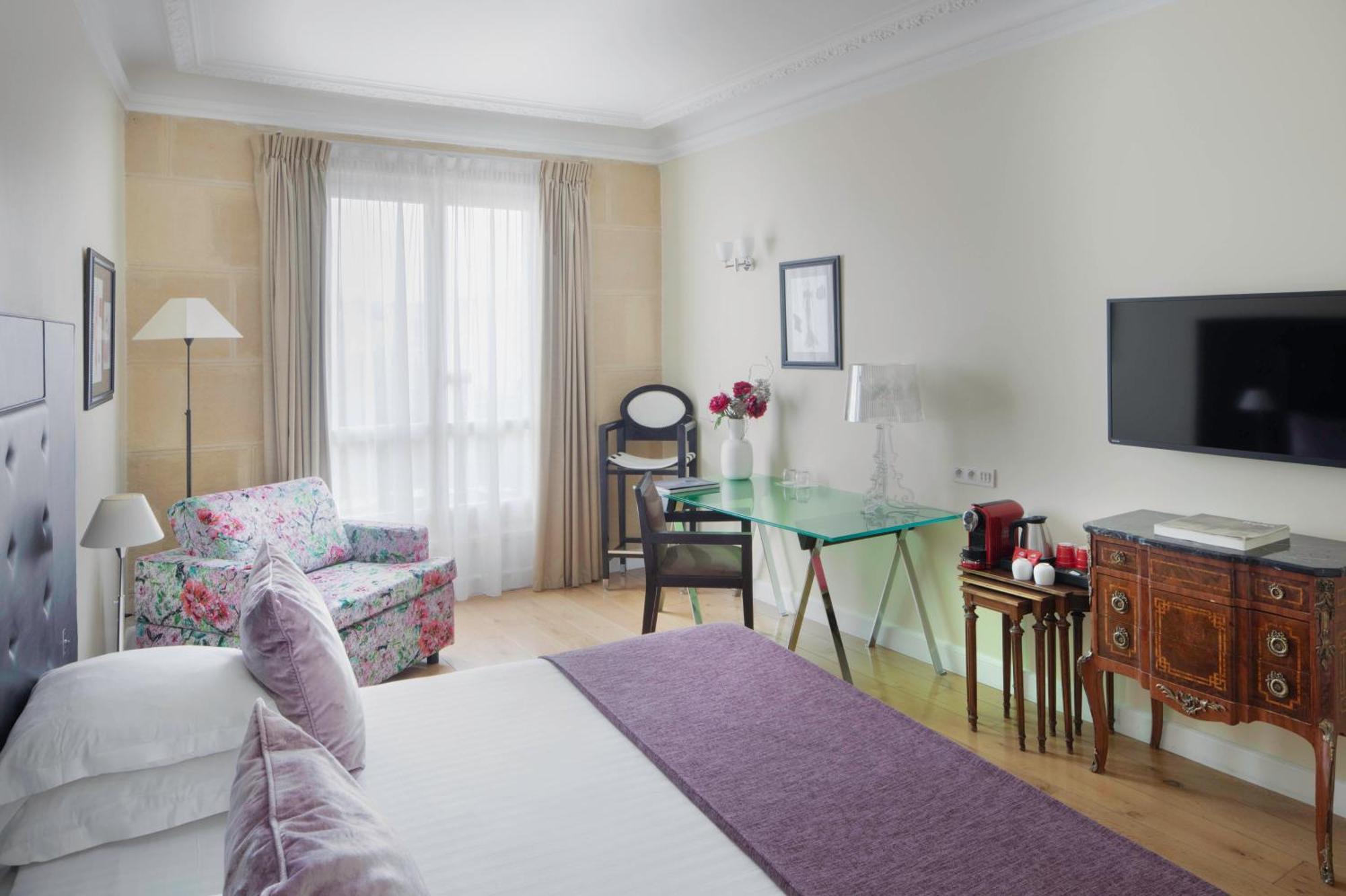 Privilege Room