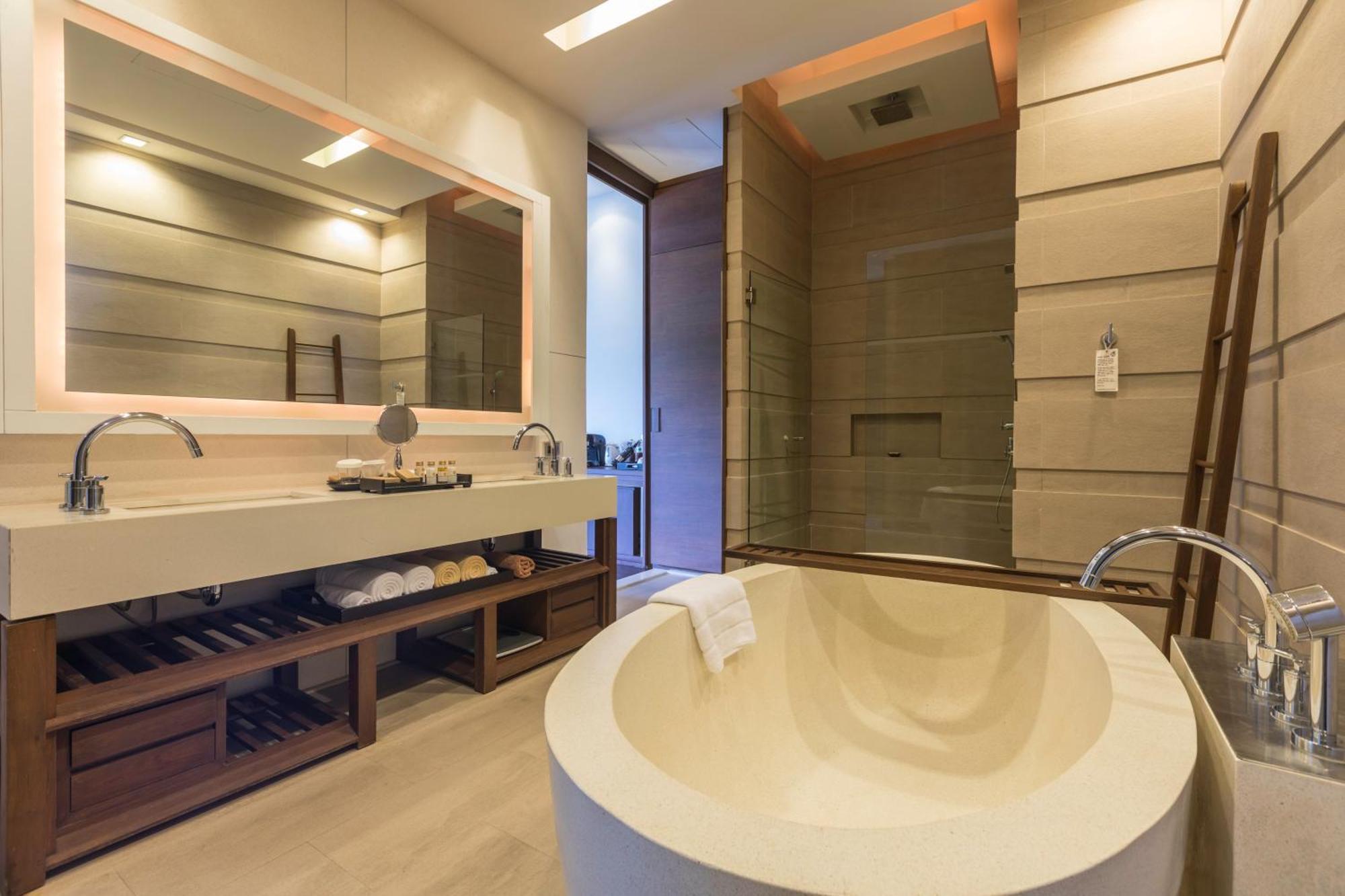 Garden Pool Suite