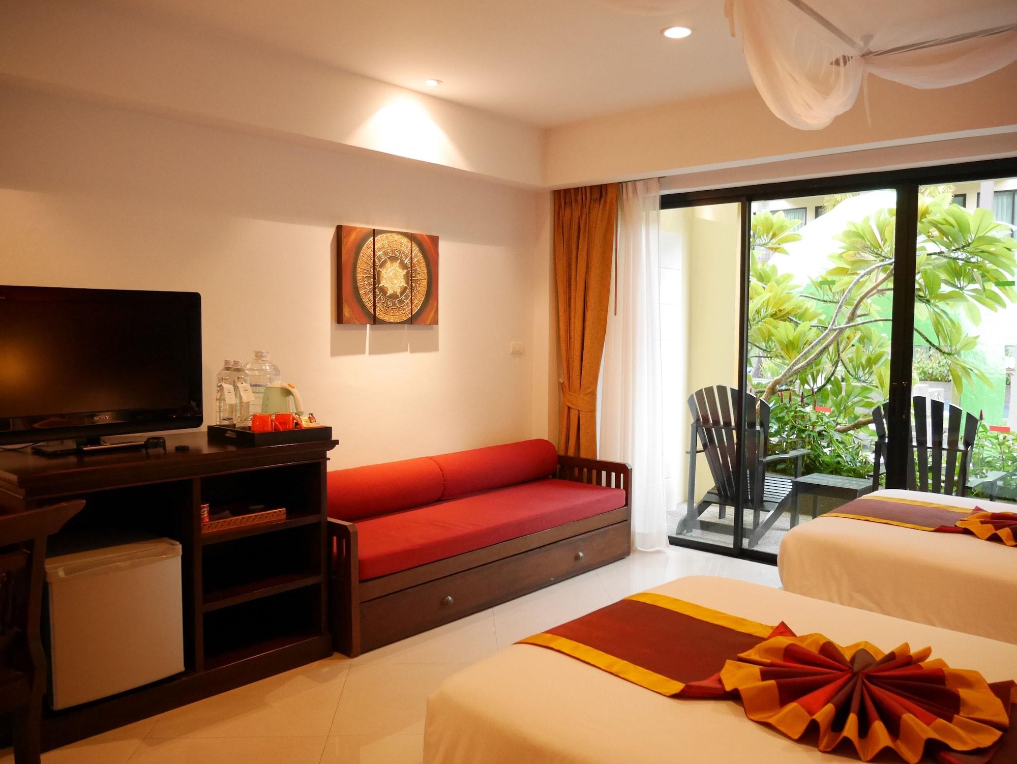 Deluxe Double or Twin Room with Pool Access,1274371129:JPEG