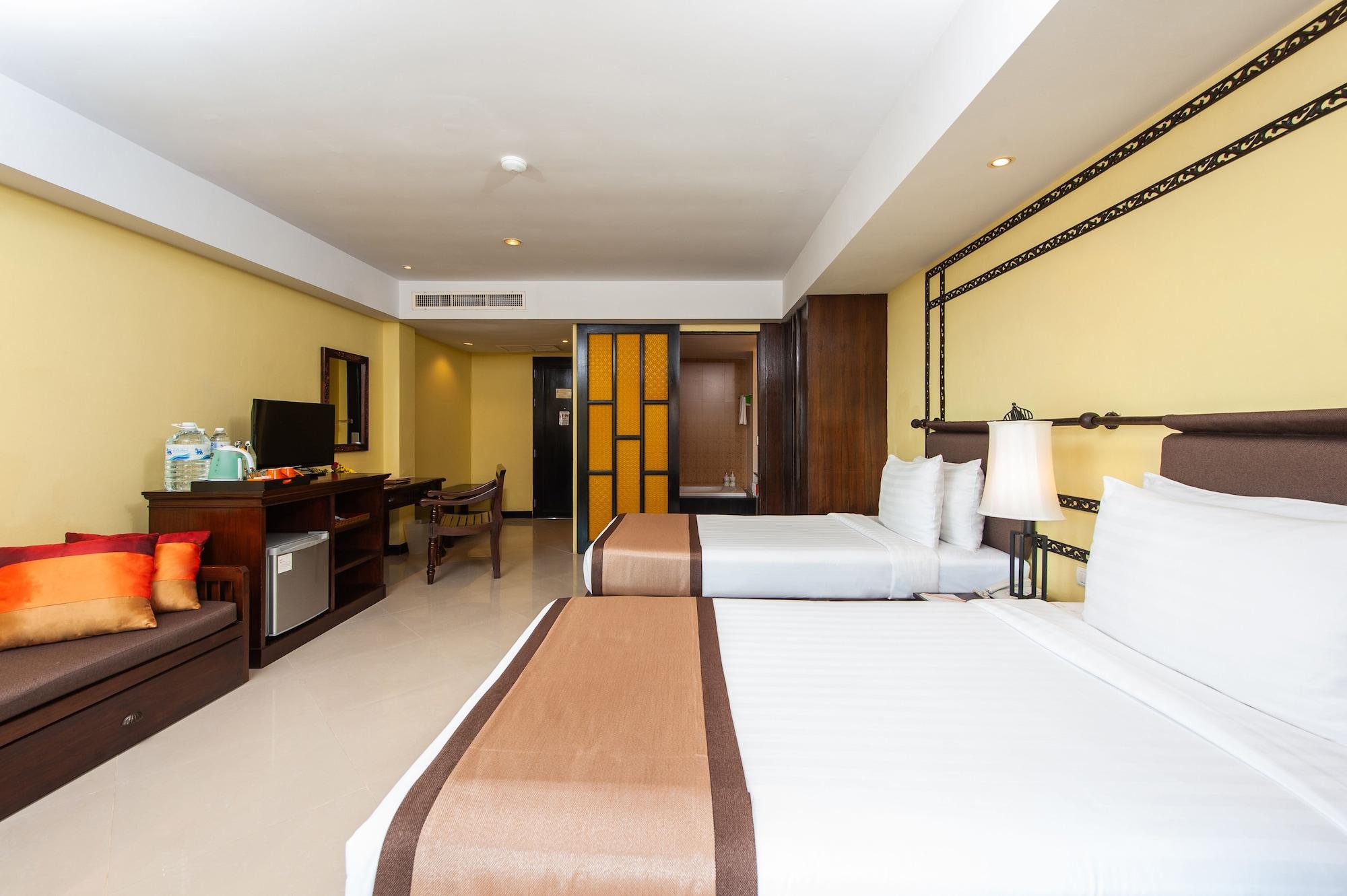 Deluxe Double or Twin Room Pool View