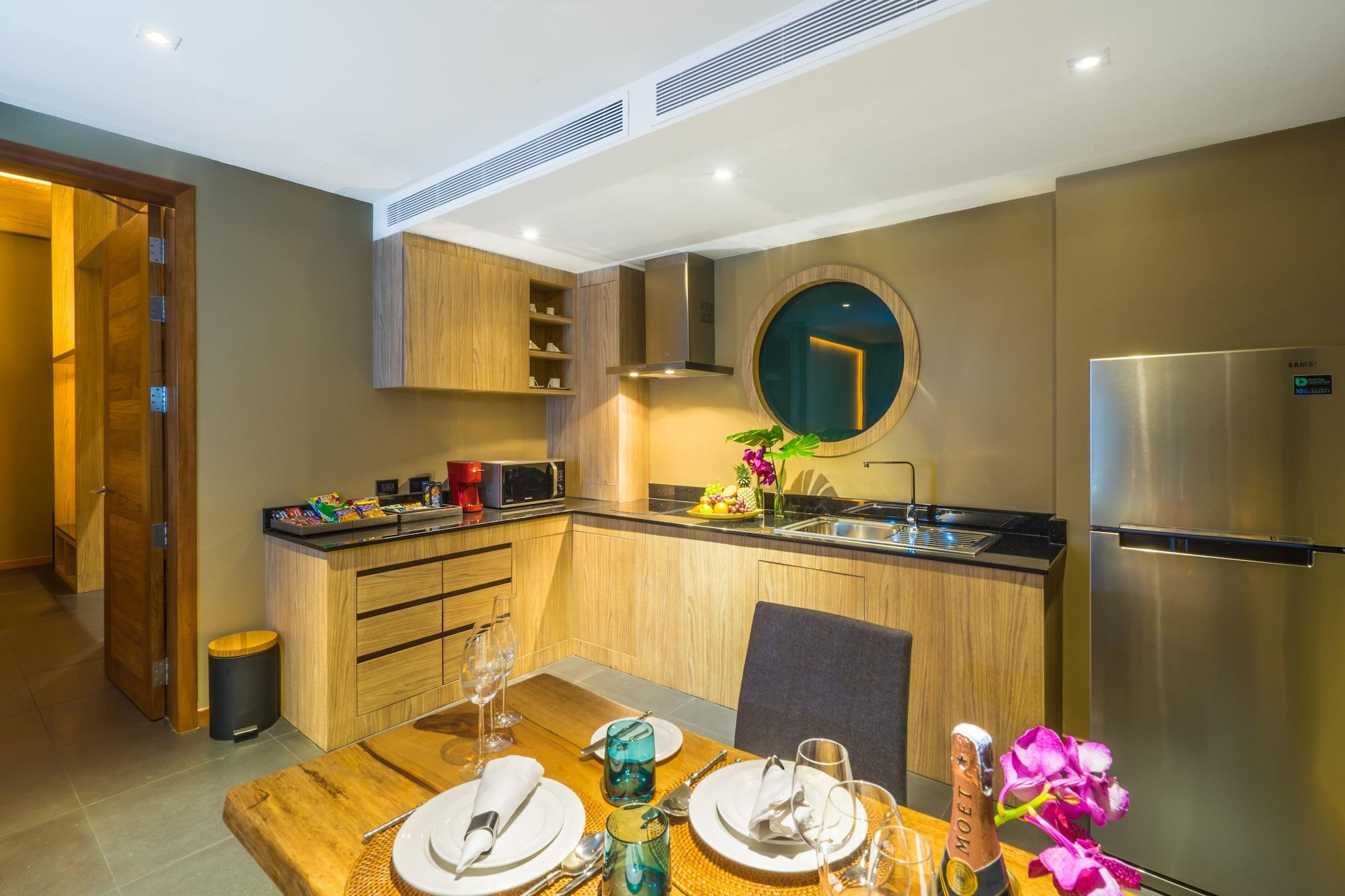 One Bedroom Pool Villa City View