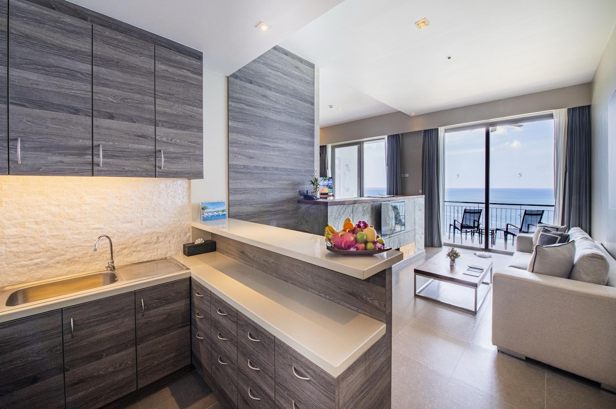 Sea View Jacuzzi Grand Suite