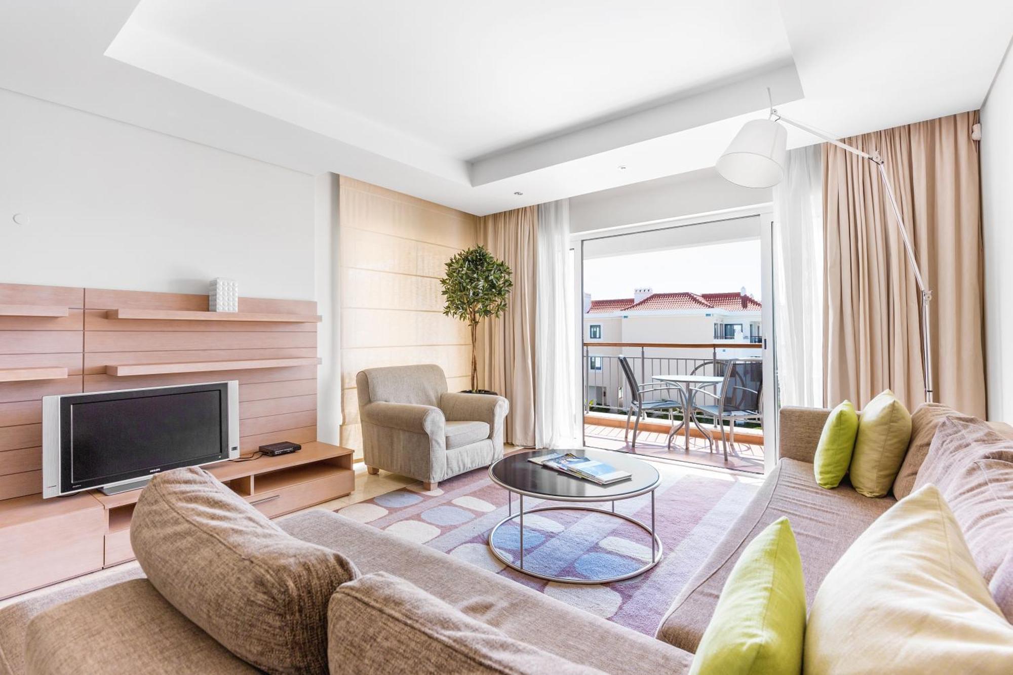 Luxury One-Bedroom Suite