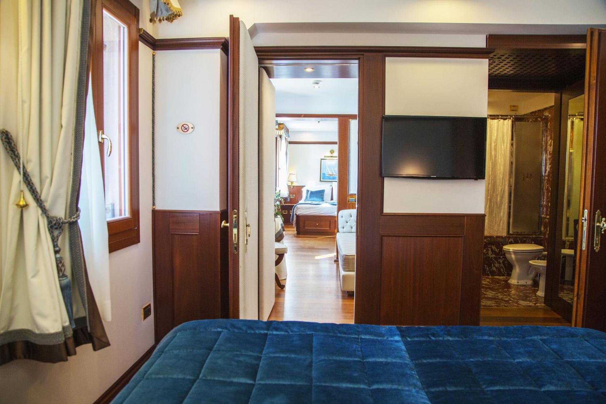 Junior Suite Lagoon View