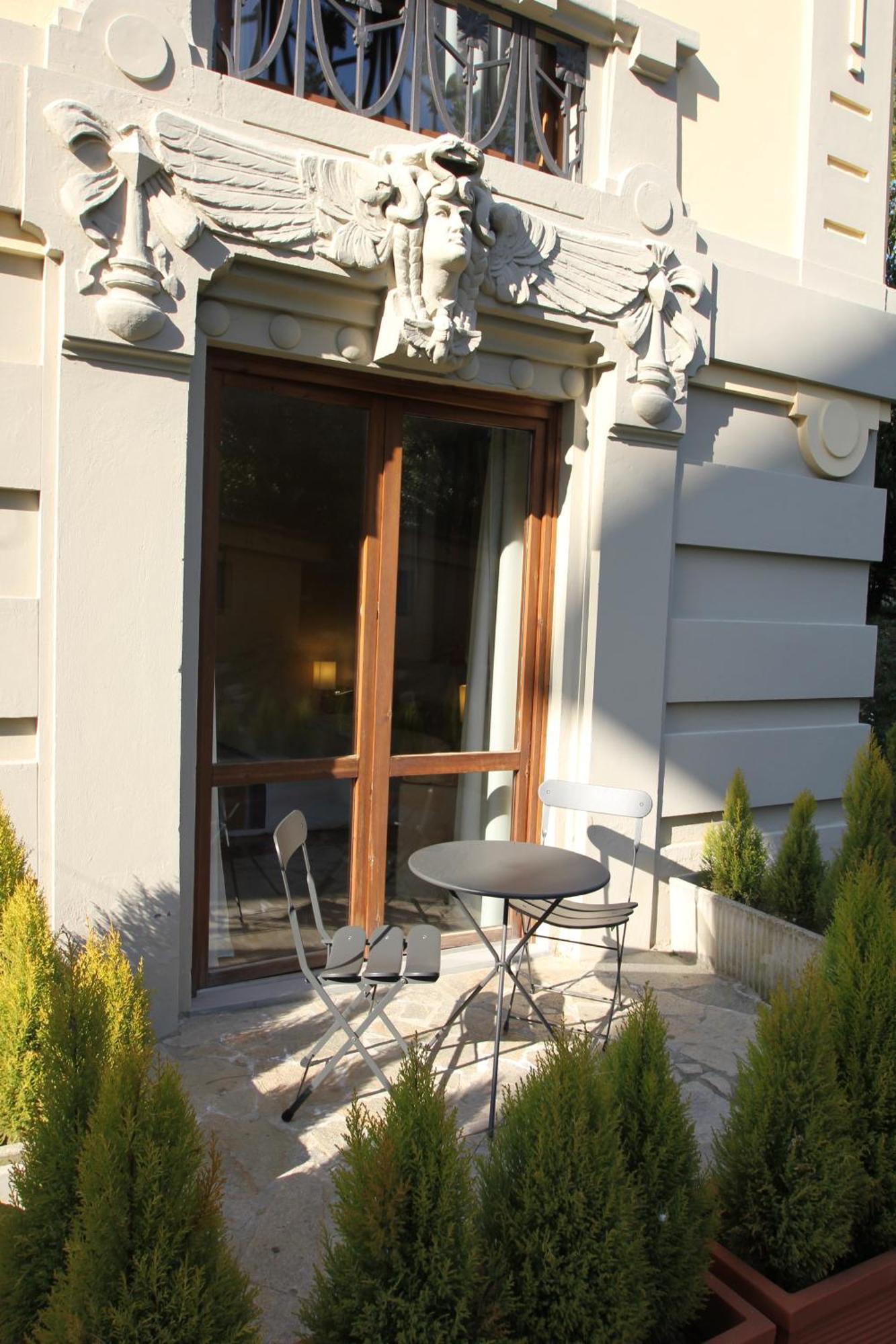 Deluxe Double Room,1552731916:JPEG