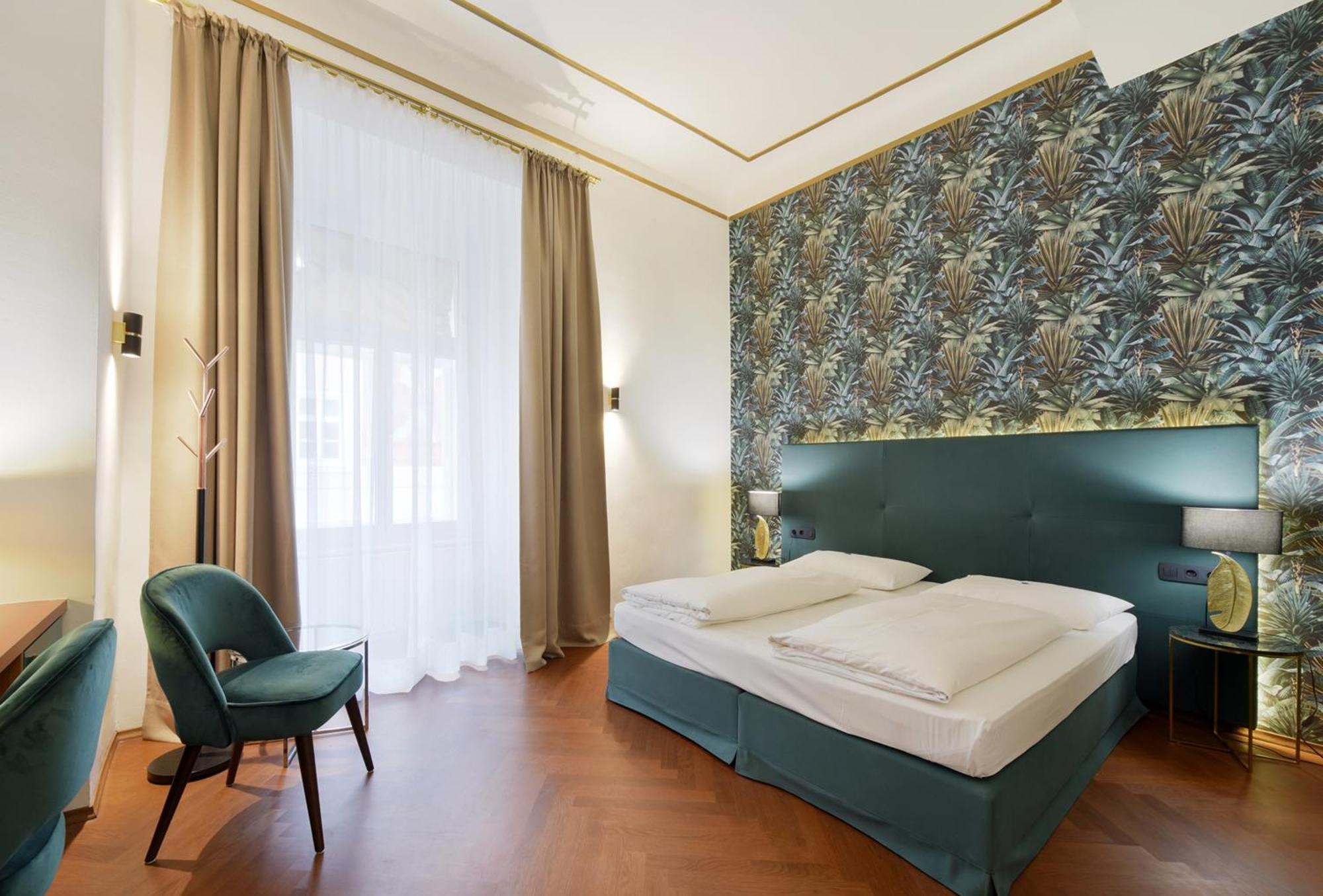 Classic Double Room