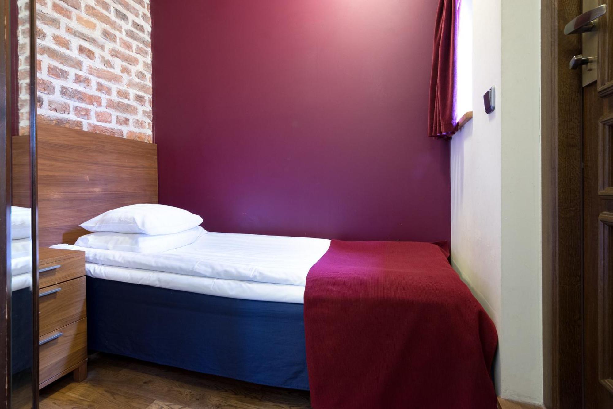 Small Single Room,1210108165:JPEG