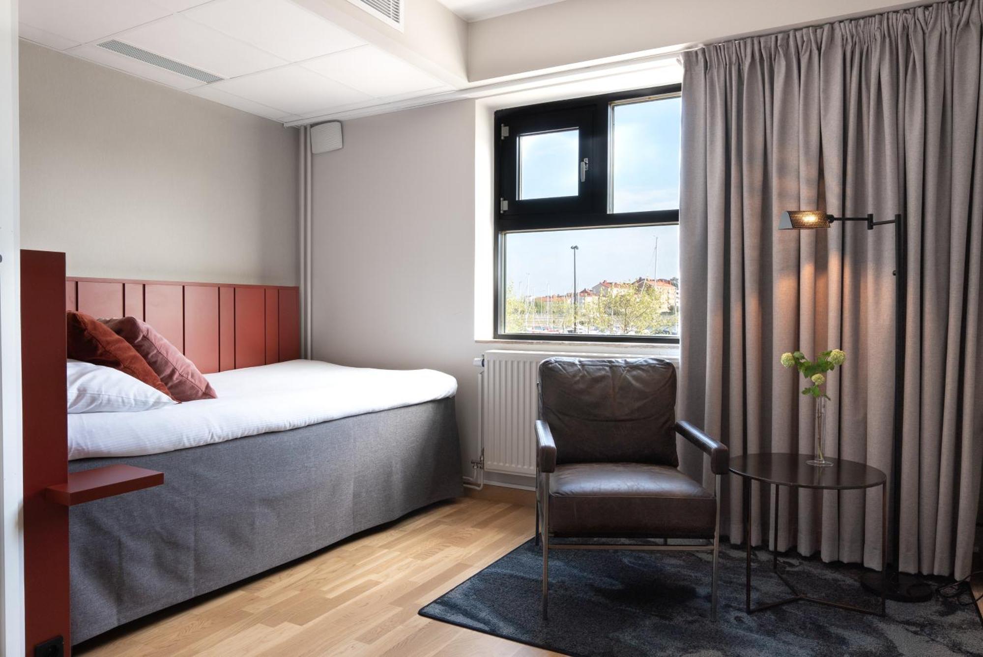 Compact Single Room