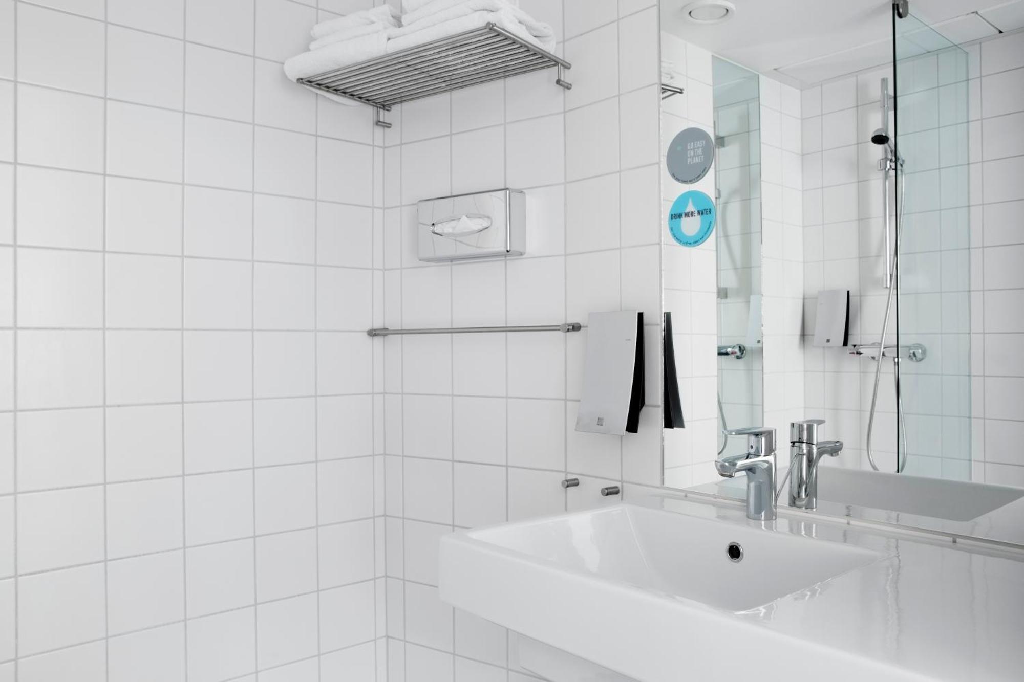 Standard Twin Room,1238308453:JPEG