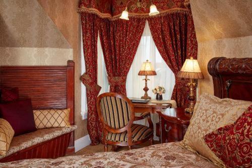 Superior King Room