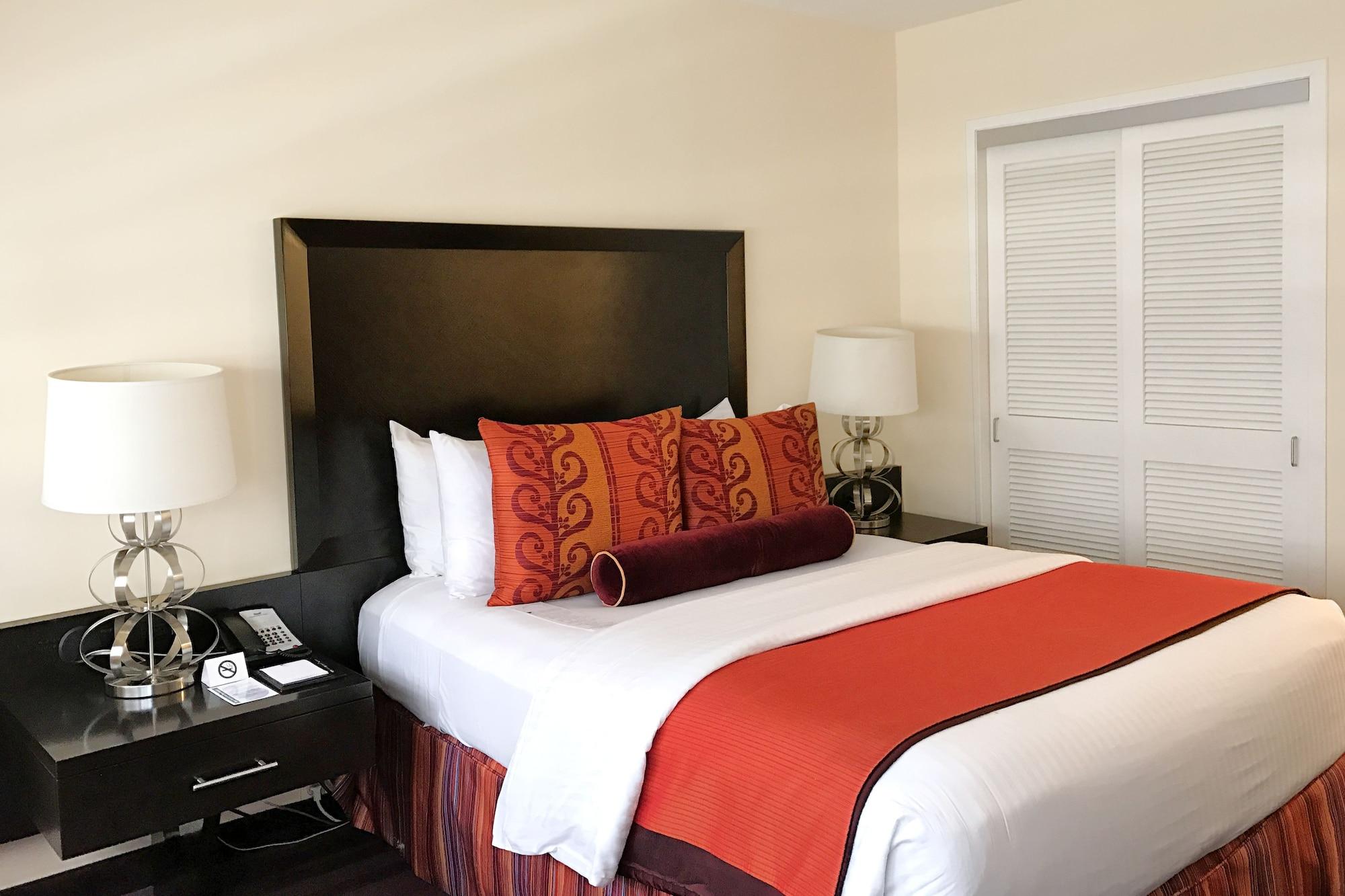 Superior Queen Room Accessible