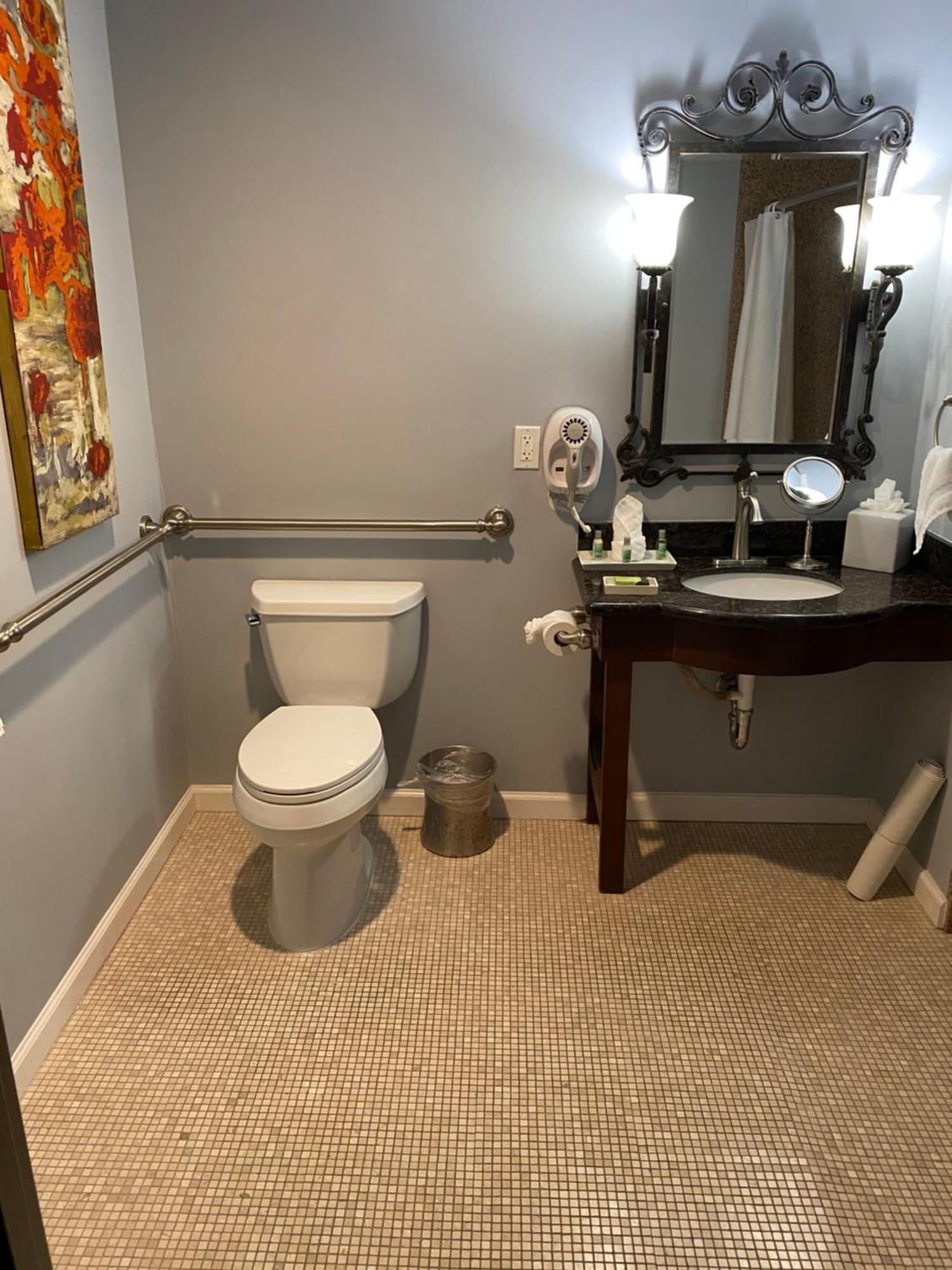 King Room - Accessible/Non-Smoking,1211369044:JPEG