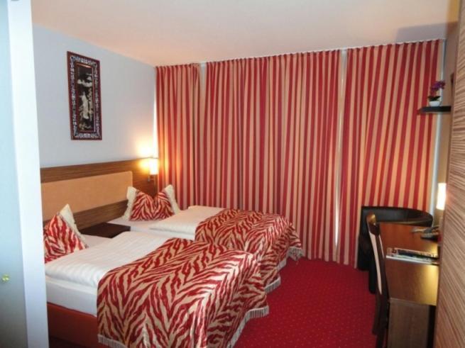 Deluxe Doppel-/Zweibettzimmer