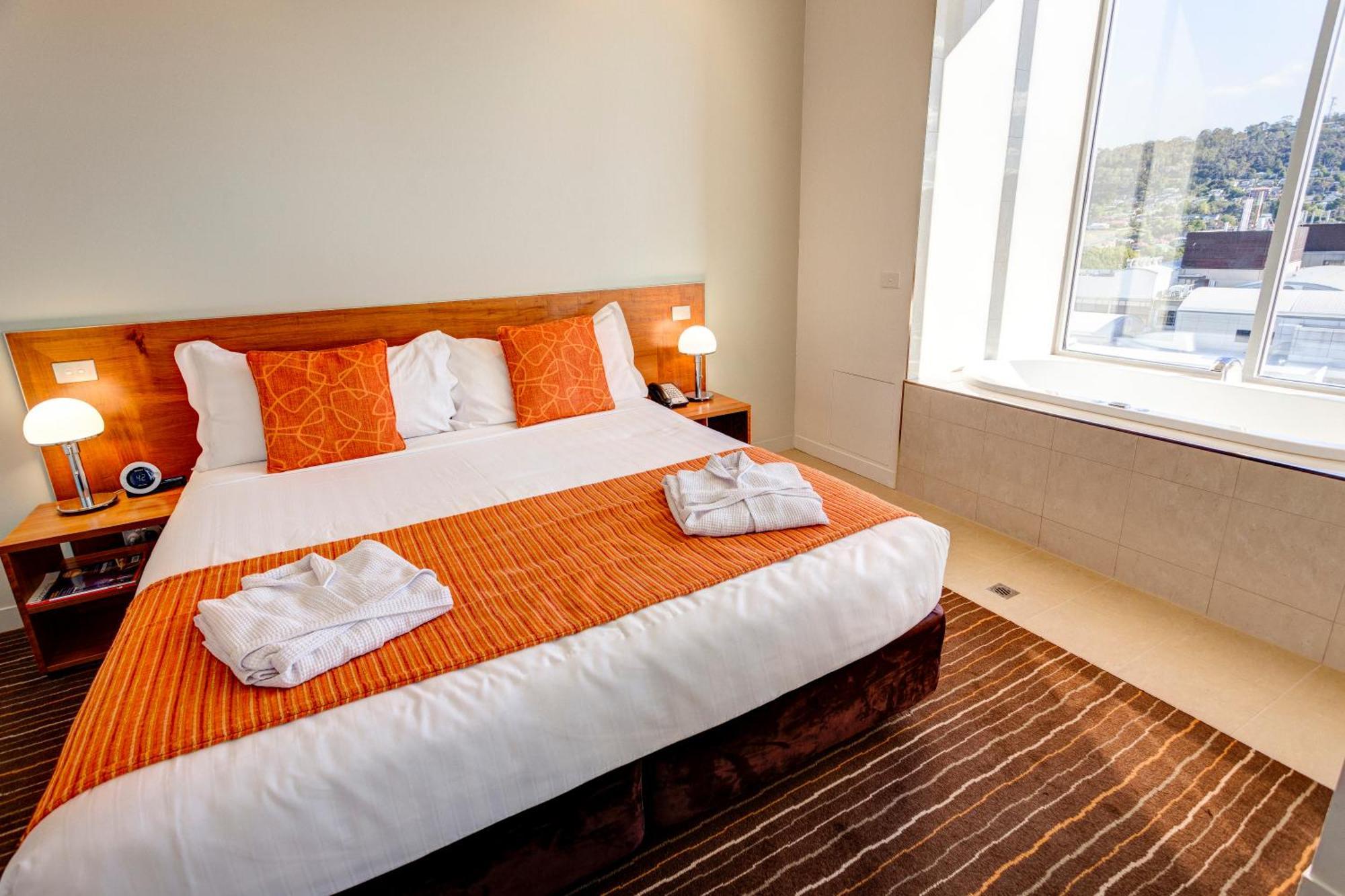 One-Bedroom Apartment Spa