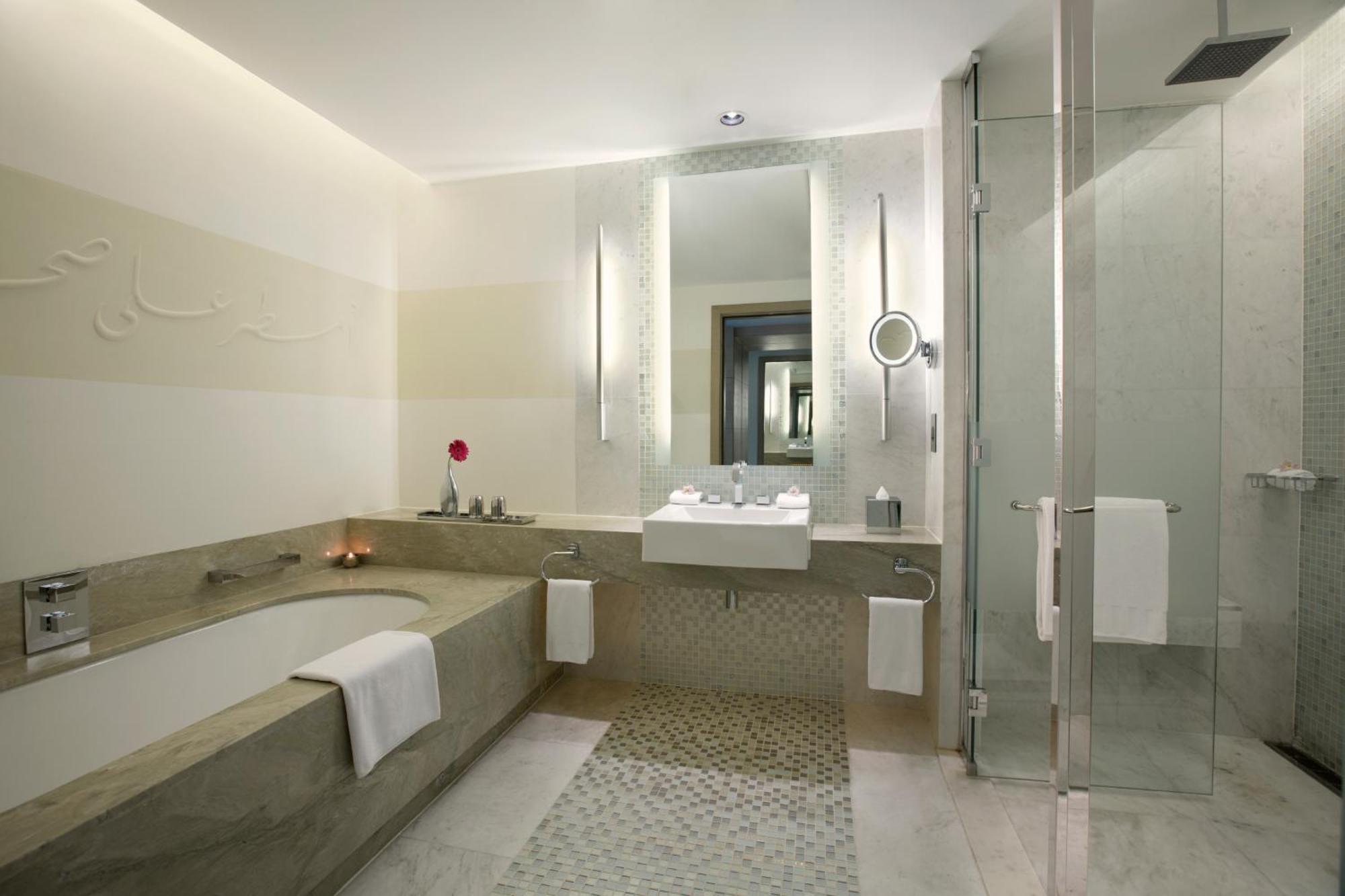 Deluxe Room Two Twin Beds