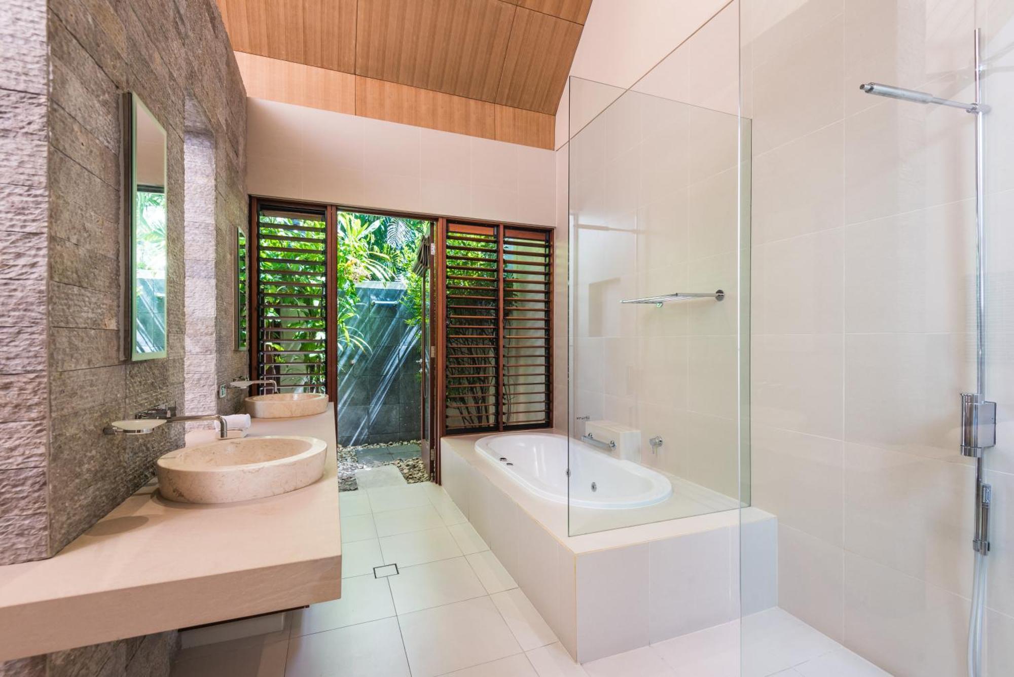 Deluxe Three-Bedroom Villa