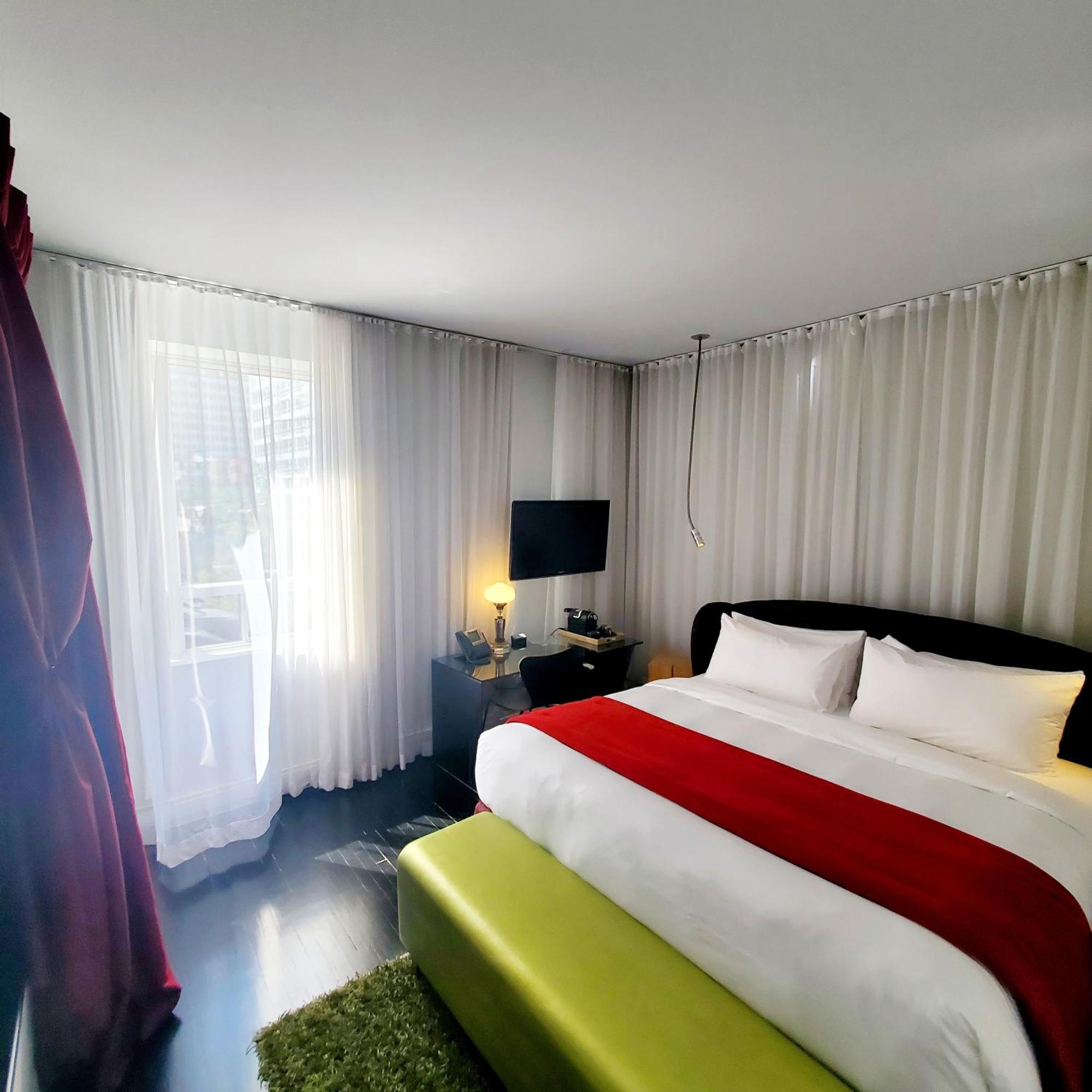 Standard Room Queen or King