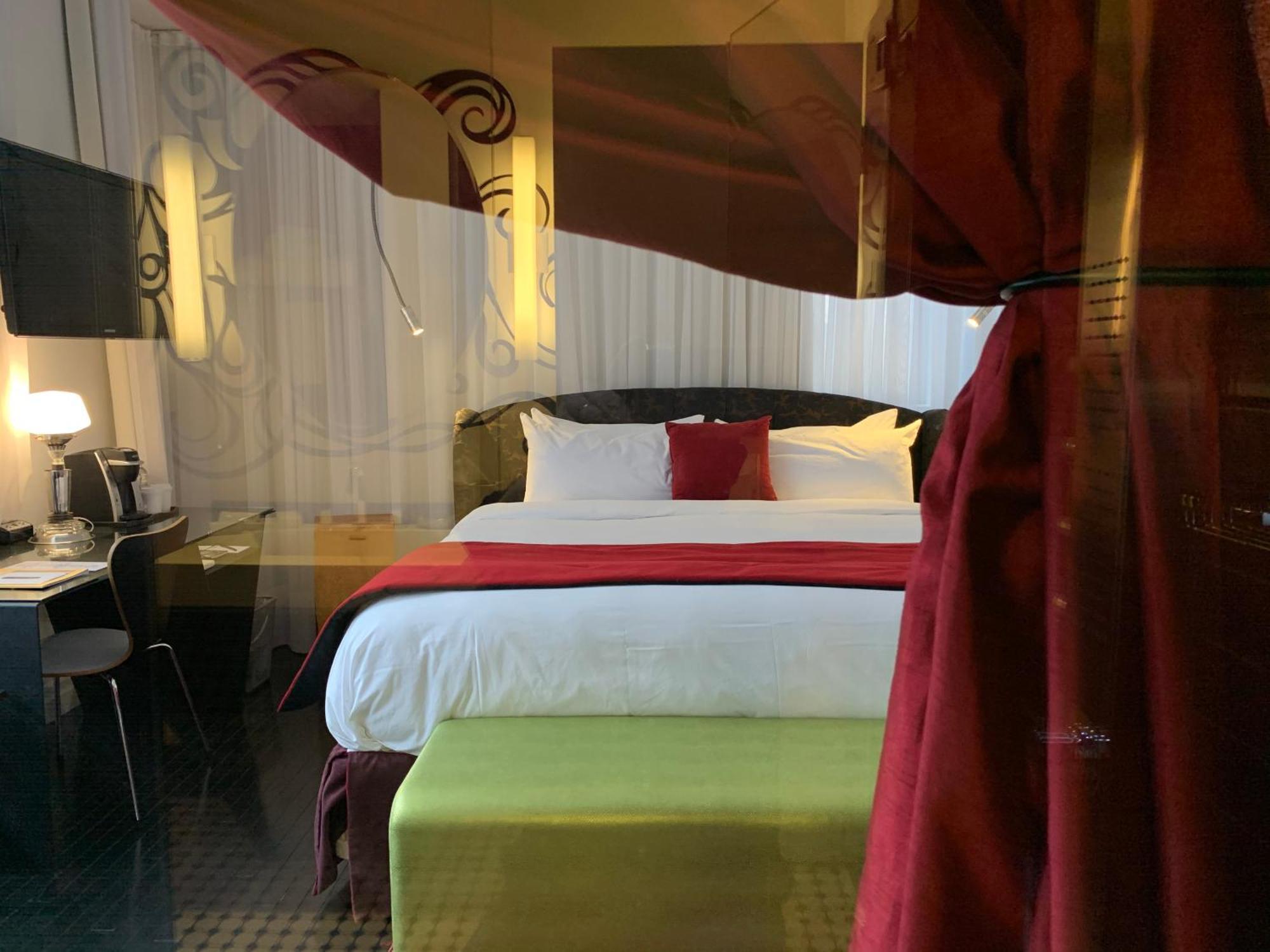 Standard Room Queen or King