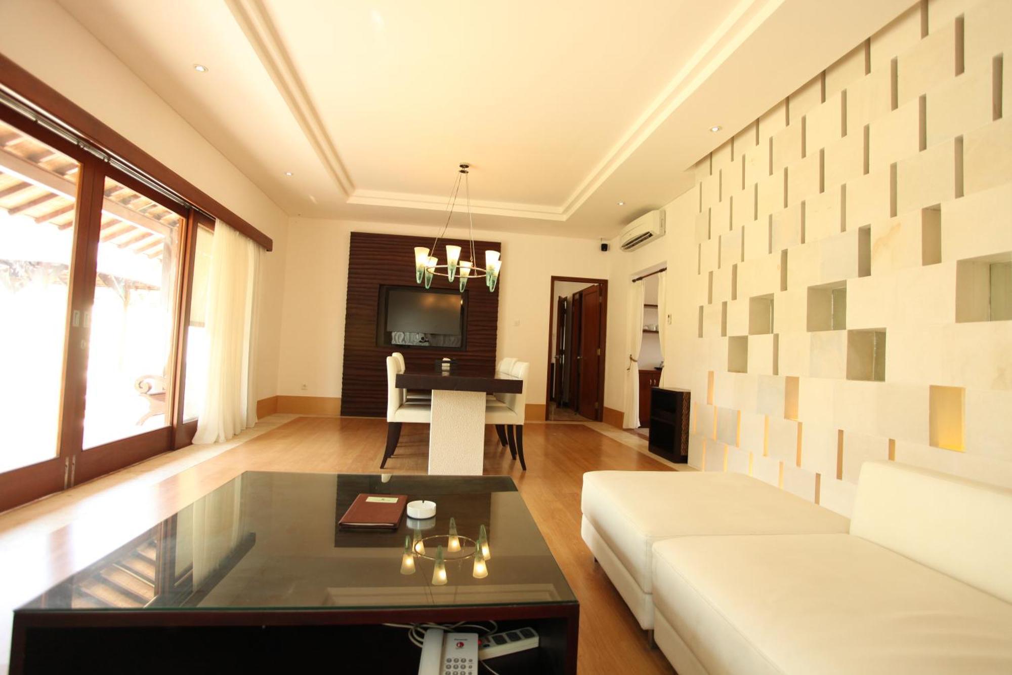 Three-Bedroom Villa,1212970177:JPEG