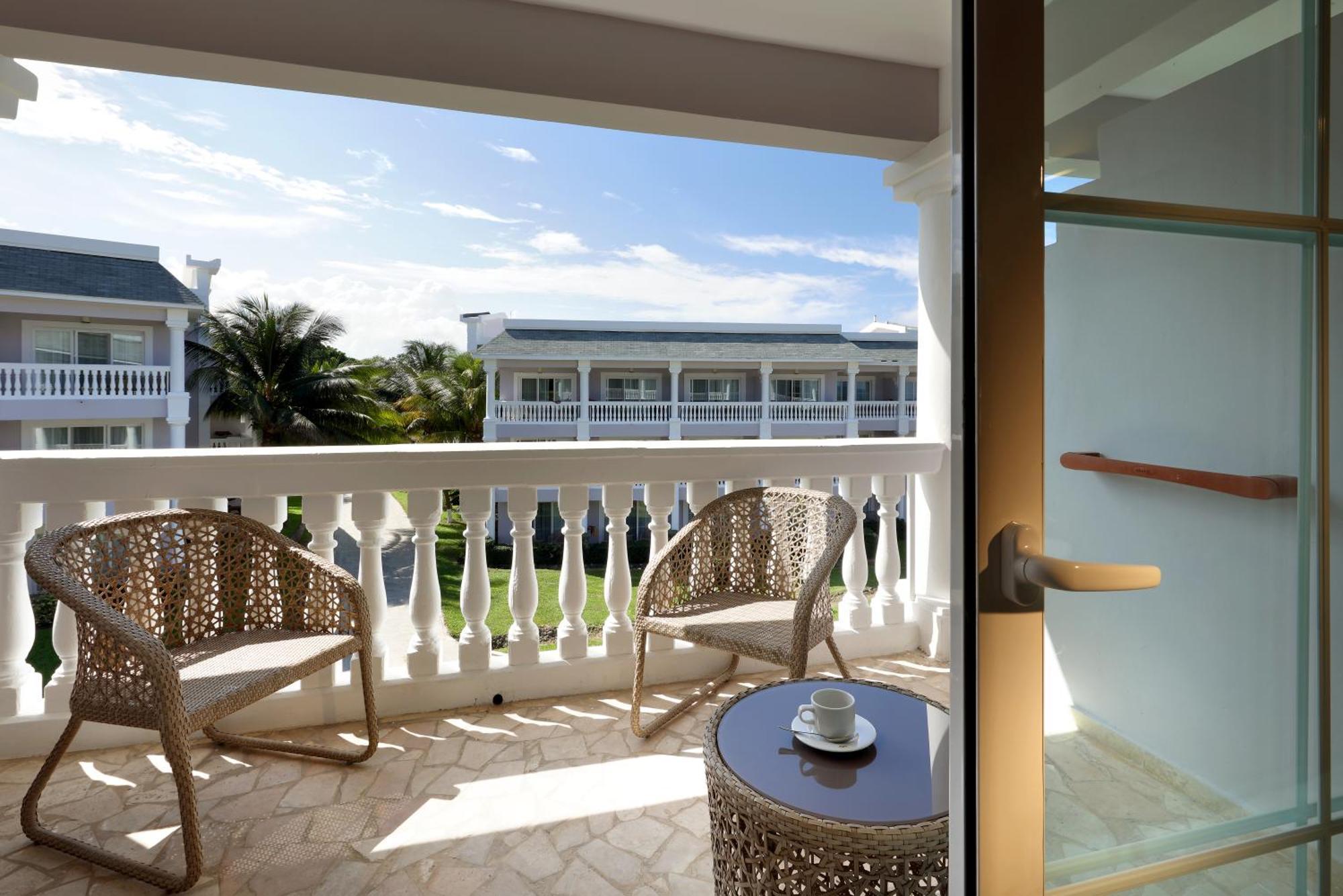 Junior Suite Garden View