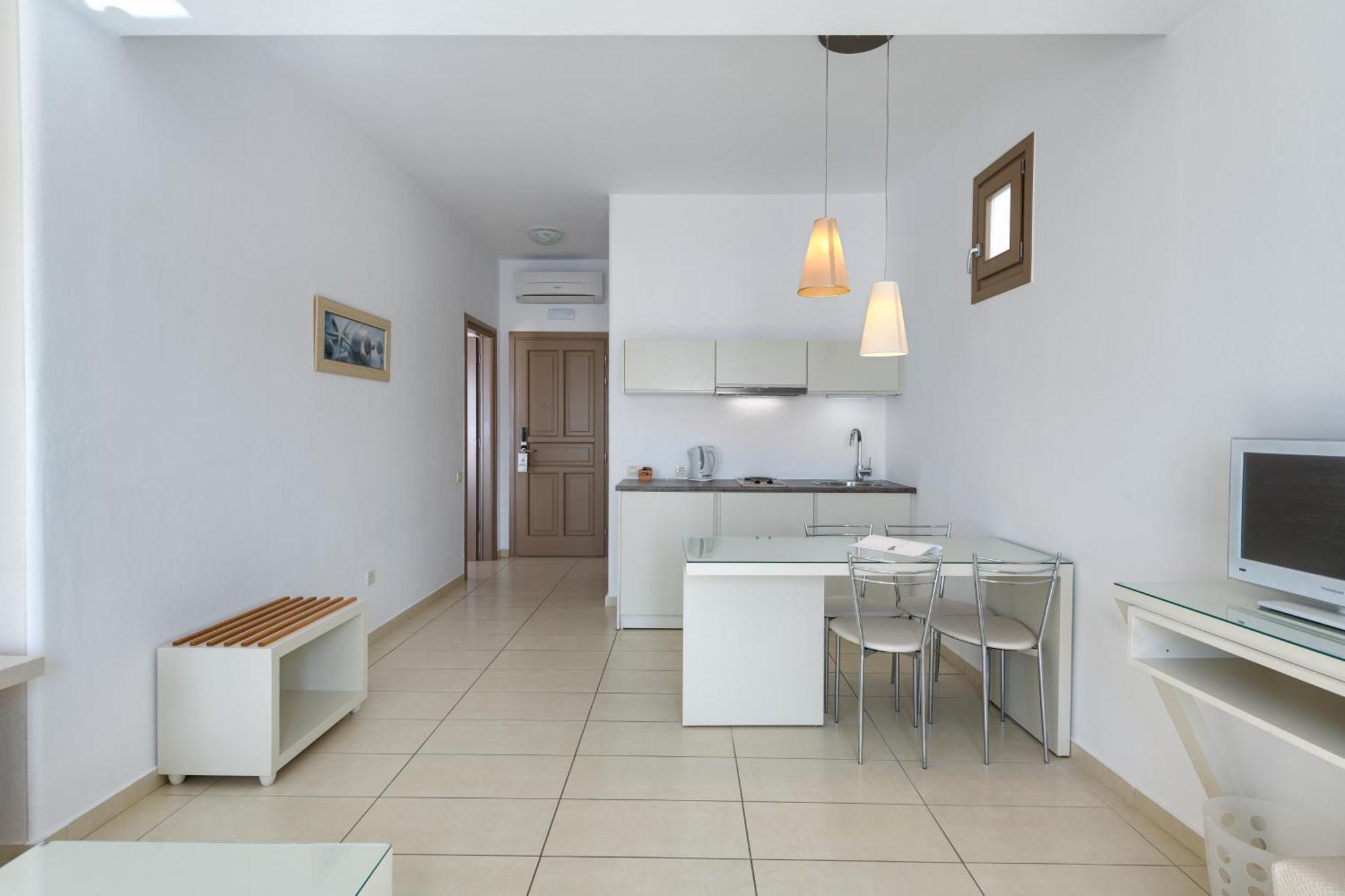 Suite with Sea View,1213968346:JPEG