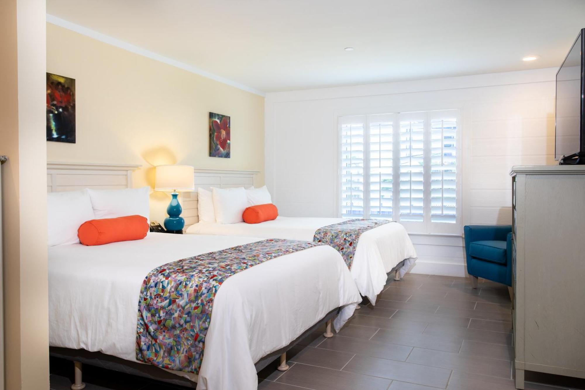 Standard City View Two Queen Beds,1214093764:JPEG