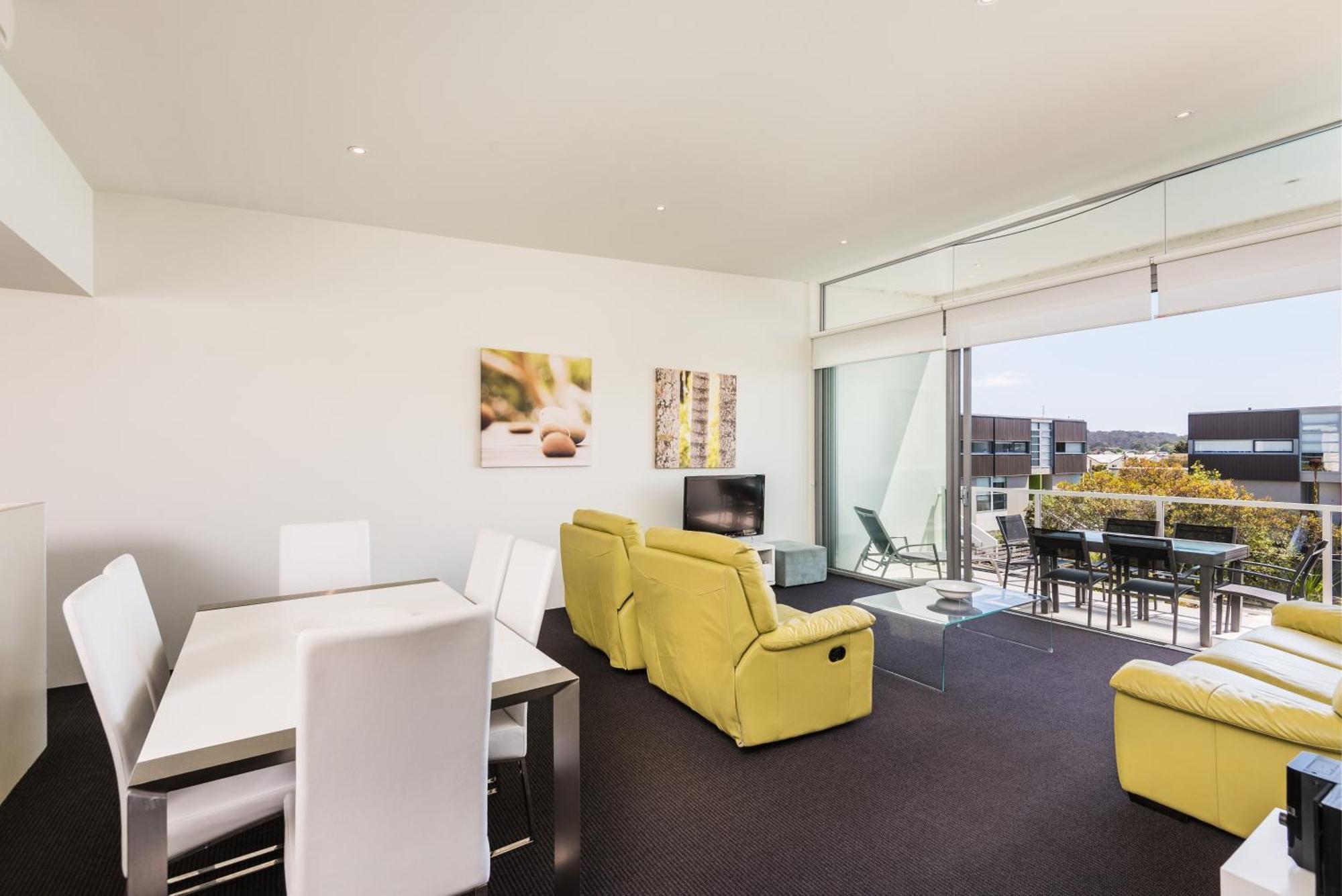 Two-Bedroom Apartment - Beachside,1214164315:JPEG