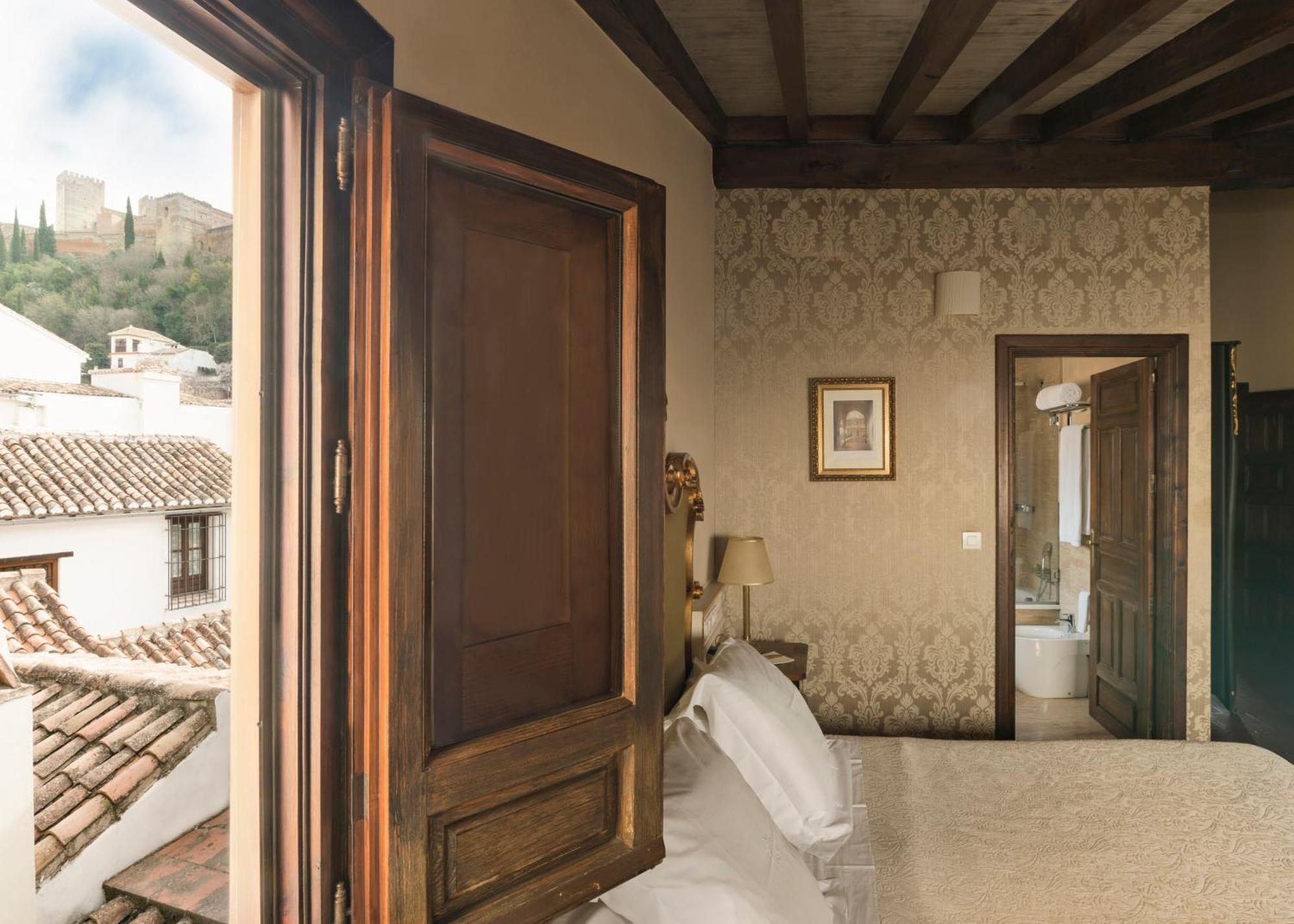 Deluxe Premium Room