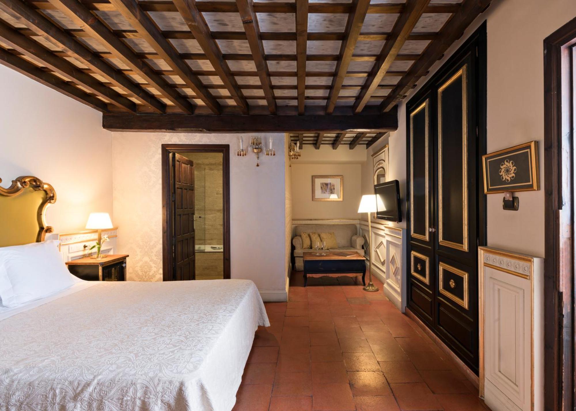 Deluxe Premium Room