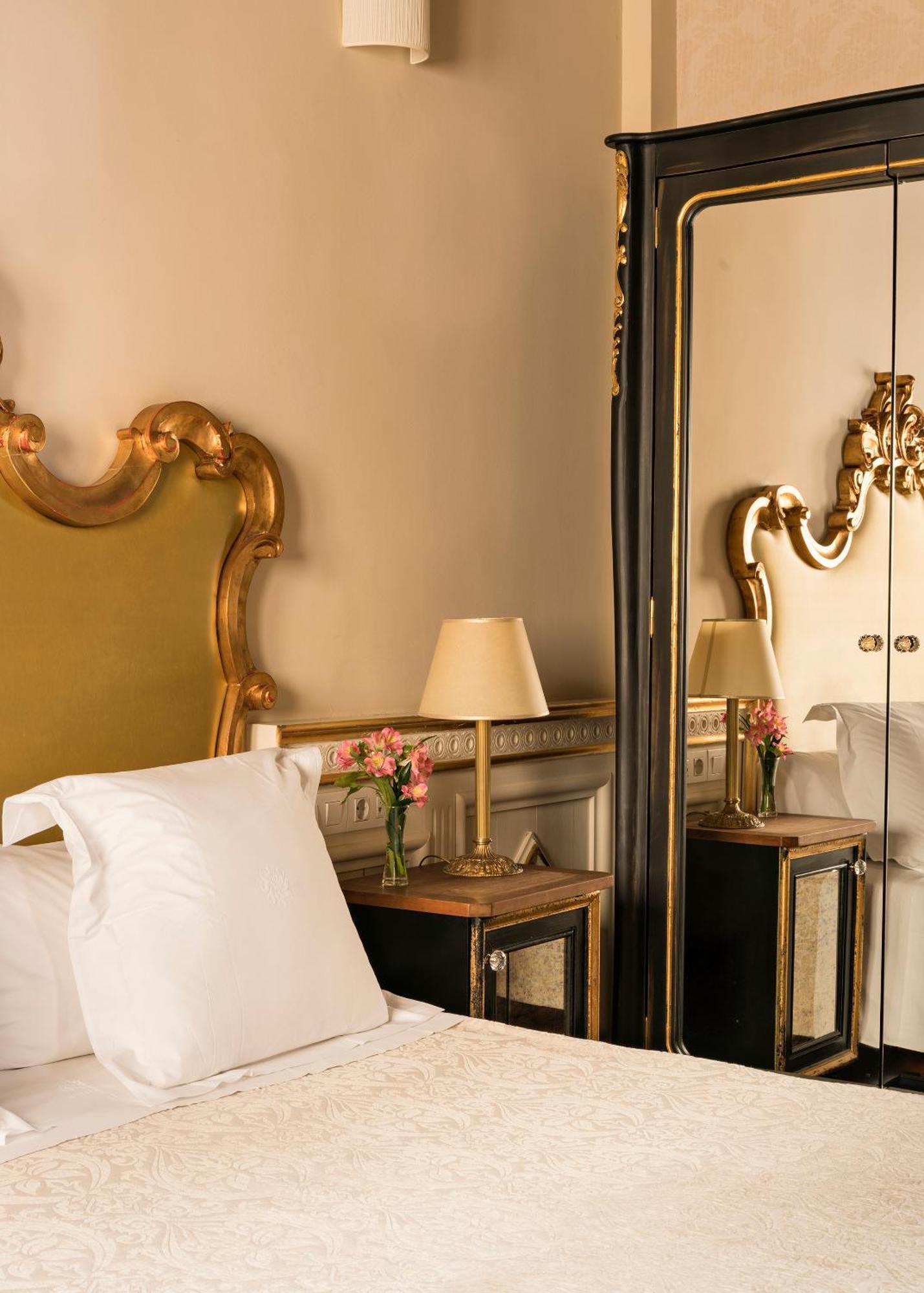 Basic Double Room