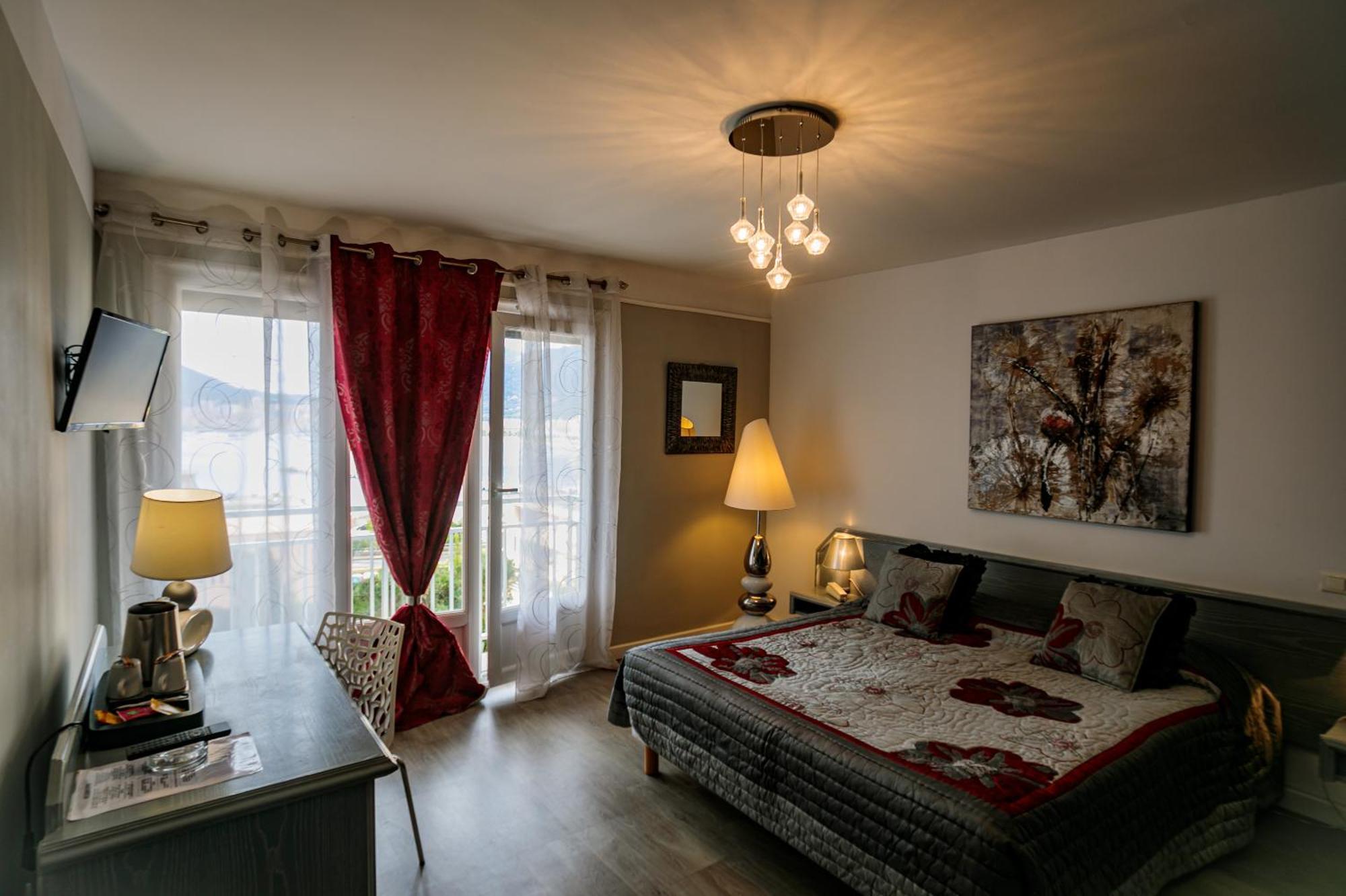 Comfort Double or Twin Room Sea View