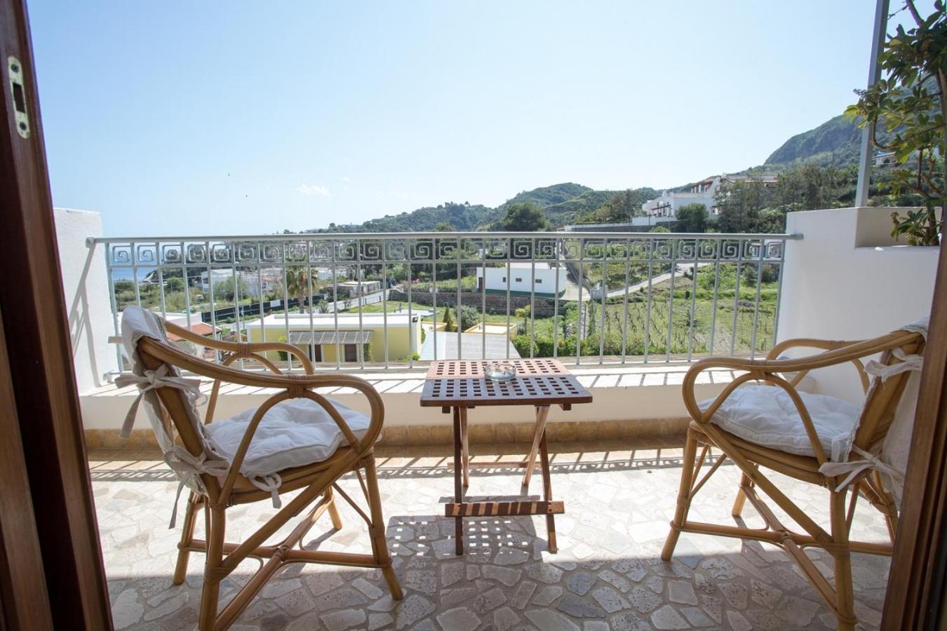 Deluxe Double or Twin Room Sea View