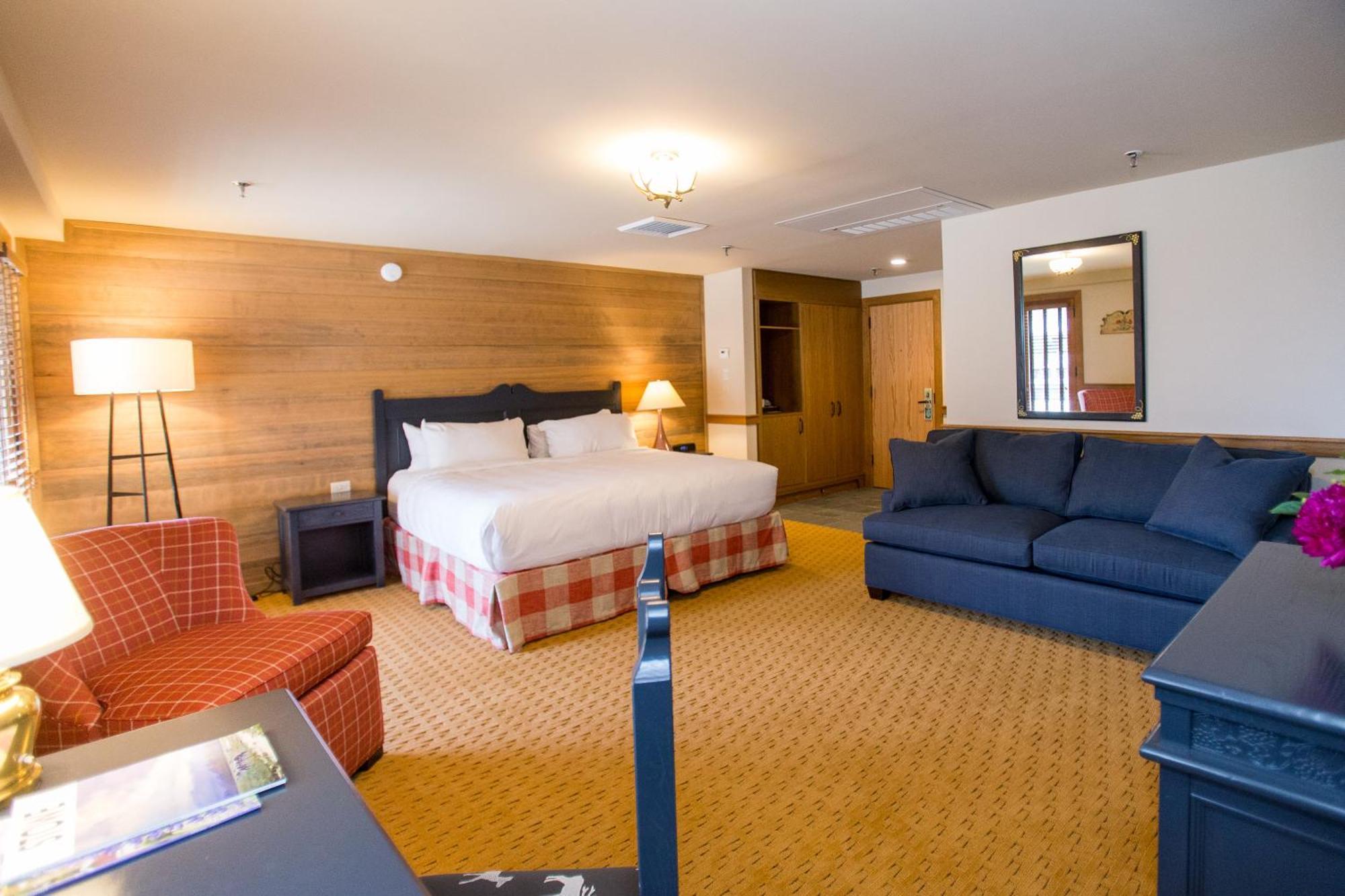 Superior King Room
