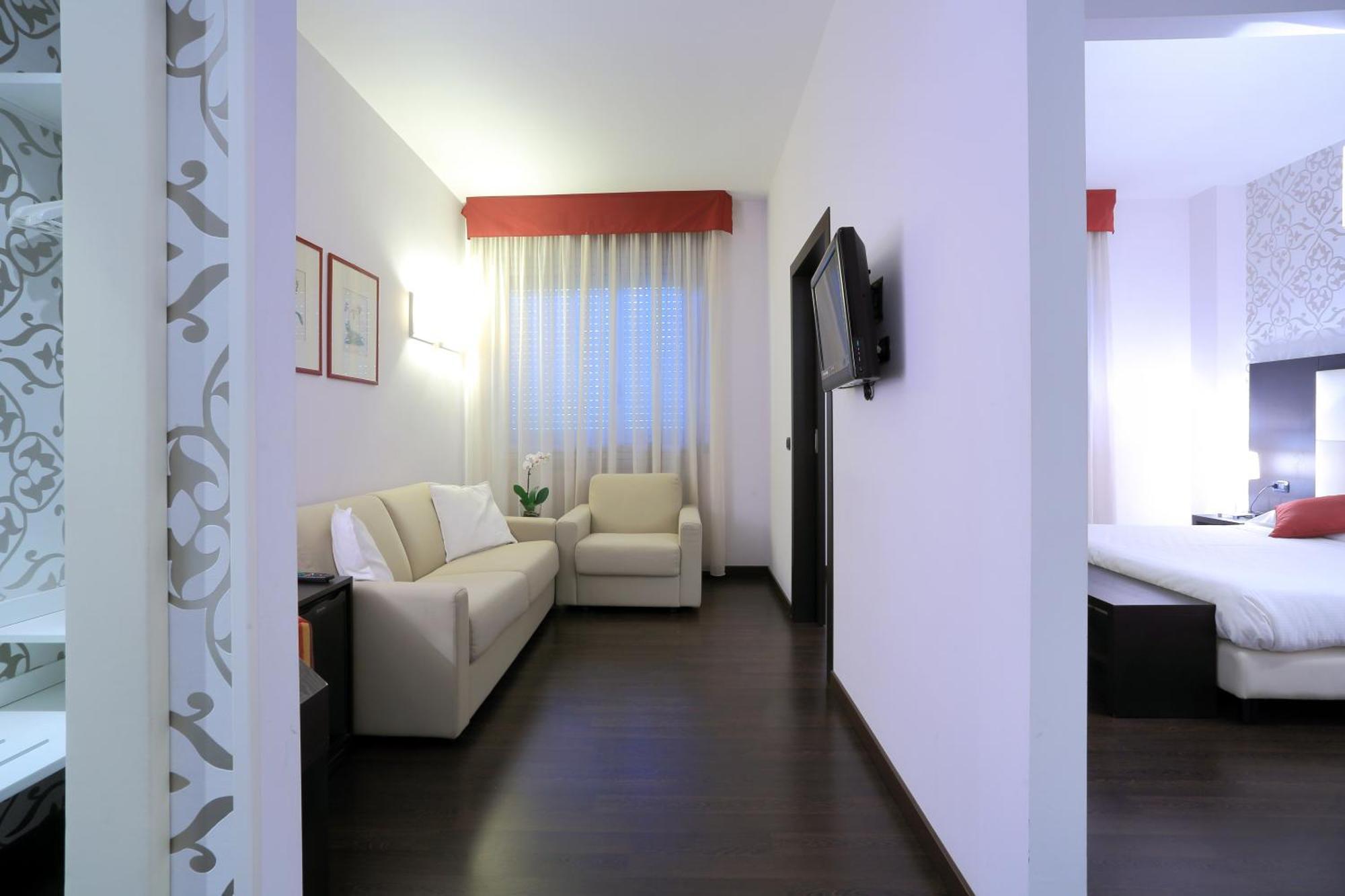 Suite,1218312532:JPEG