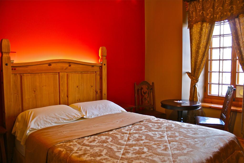 Standard Queen Room