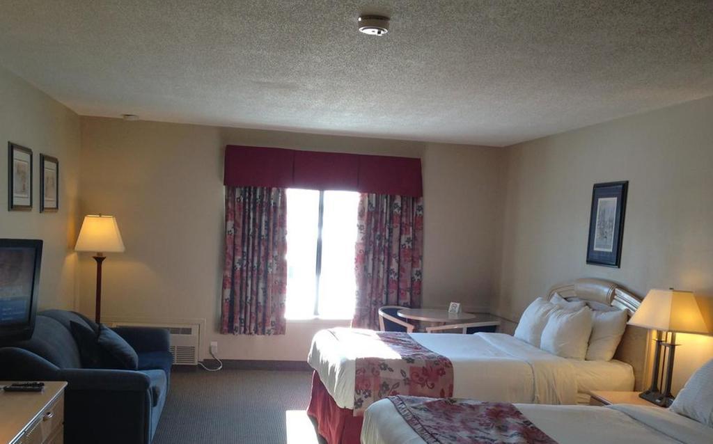 Queen Room with Two Queen Beds