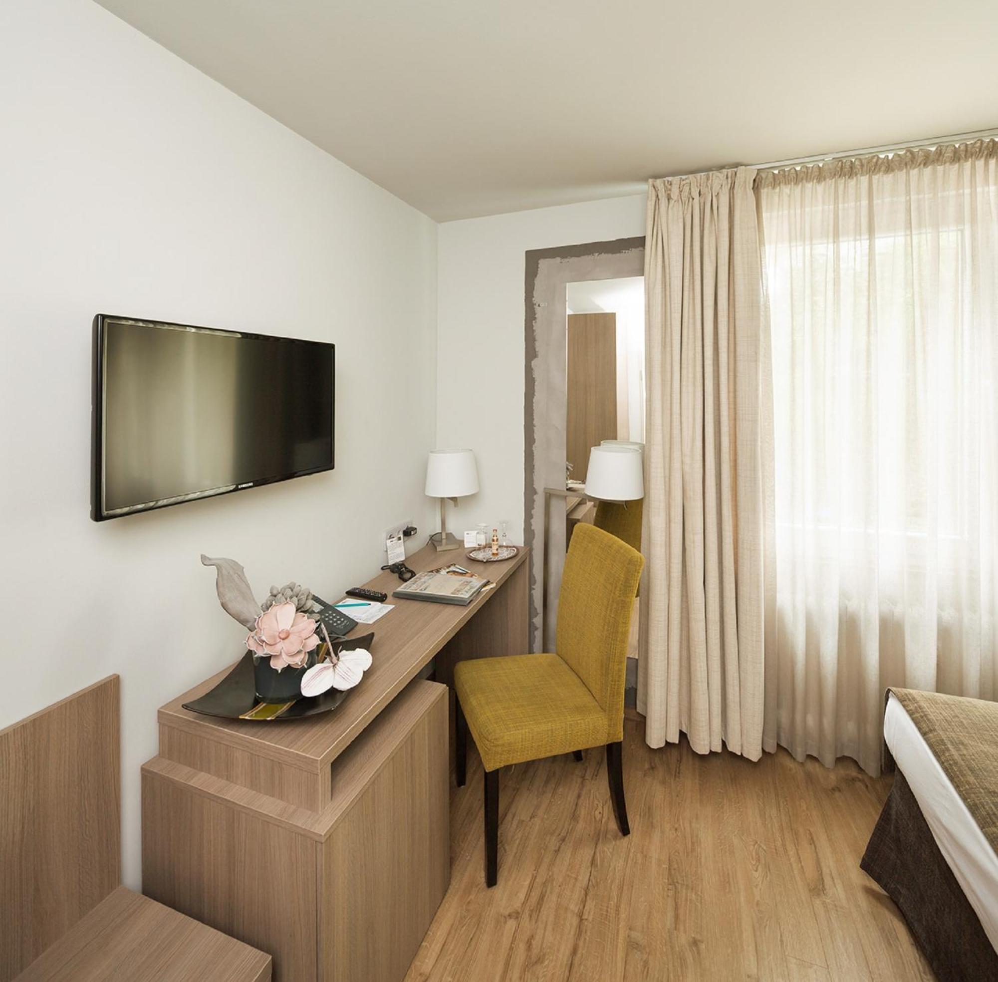 Comfort Single Room