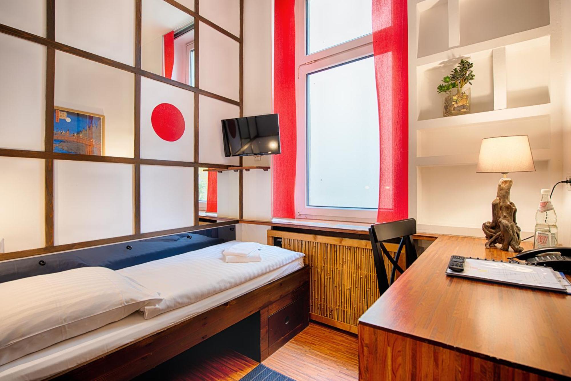 Economy Single Room