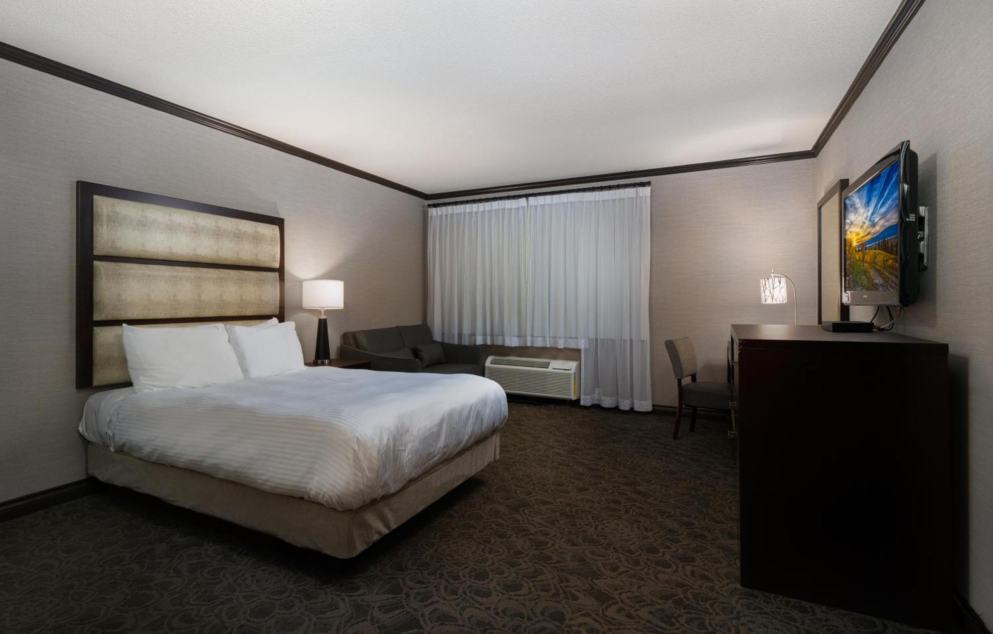 Queen Room