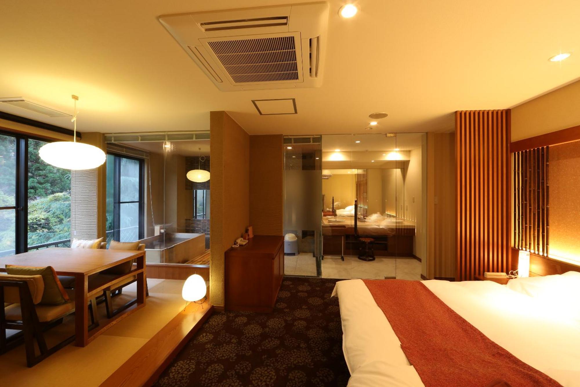 【Room Only or No Meal】Suite Semi Open-Air Cypress Bath or Cypress Bath or Granite Bath