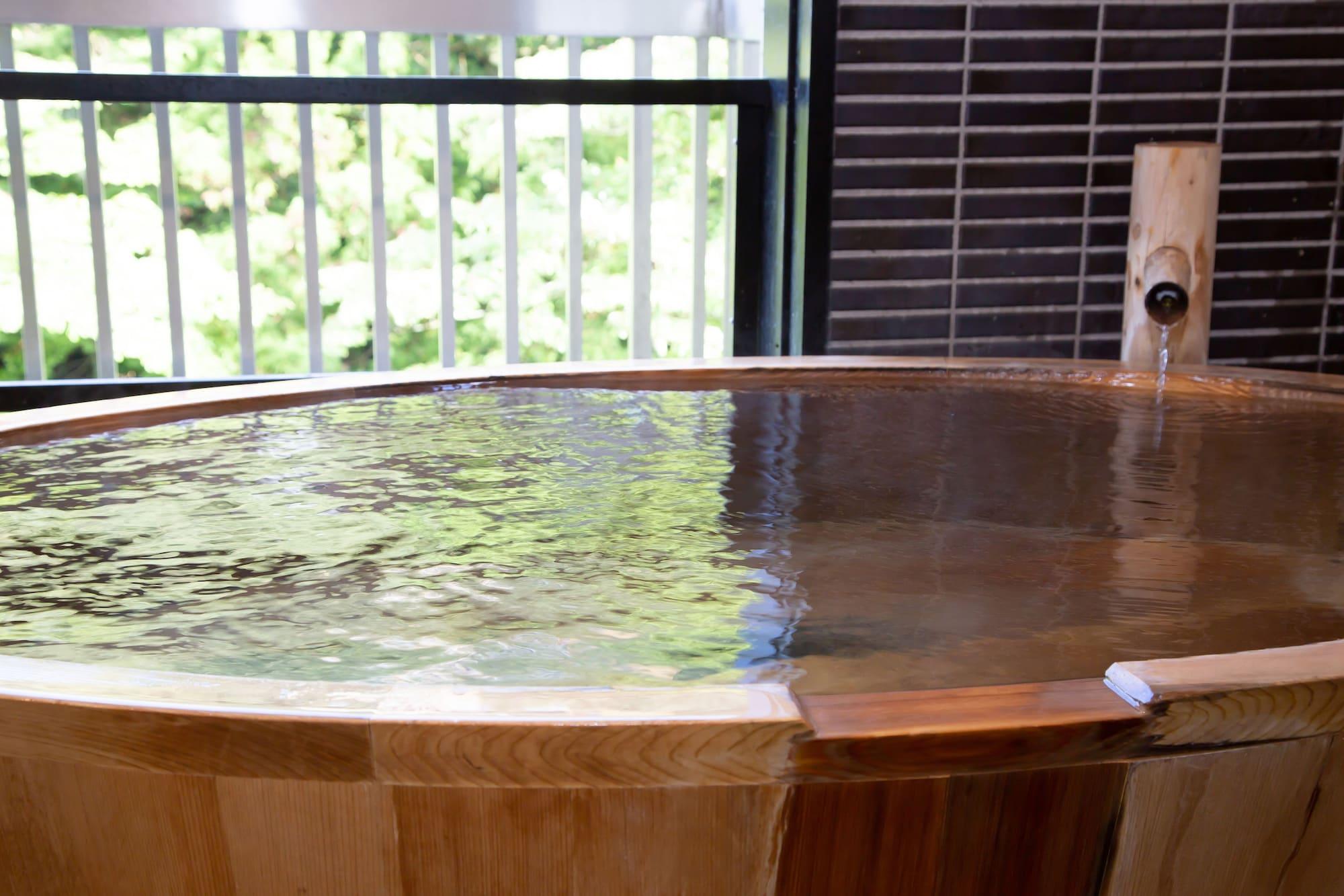 【Room Only or No Meal】Premium Suite Semi Open-Air Bath Hinoki