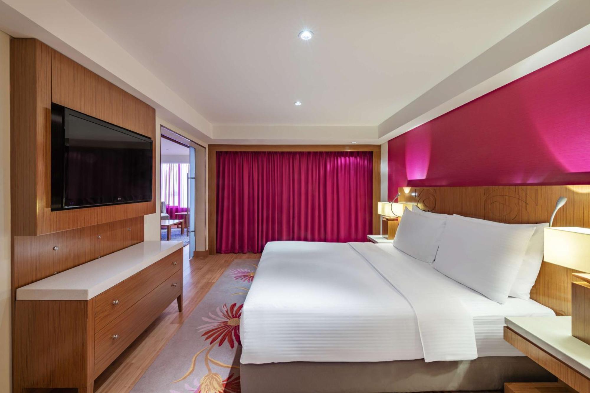 Junior Suite,1223759116:JPEG