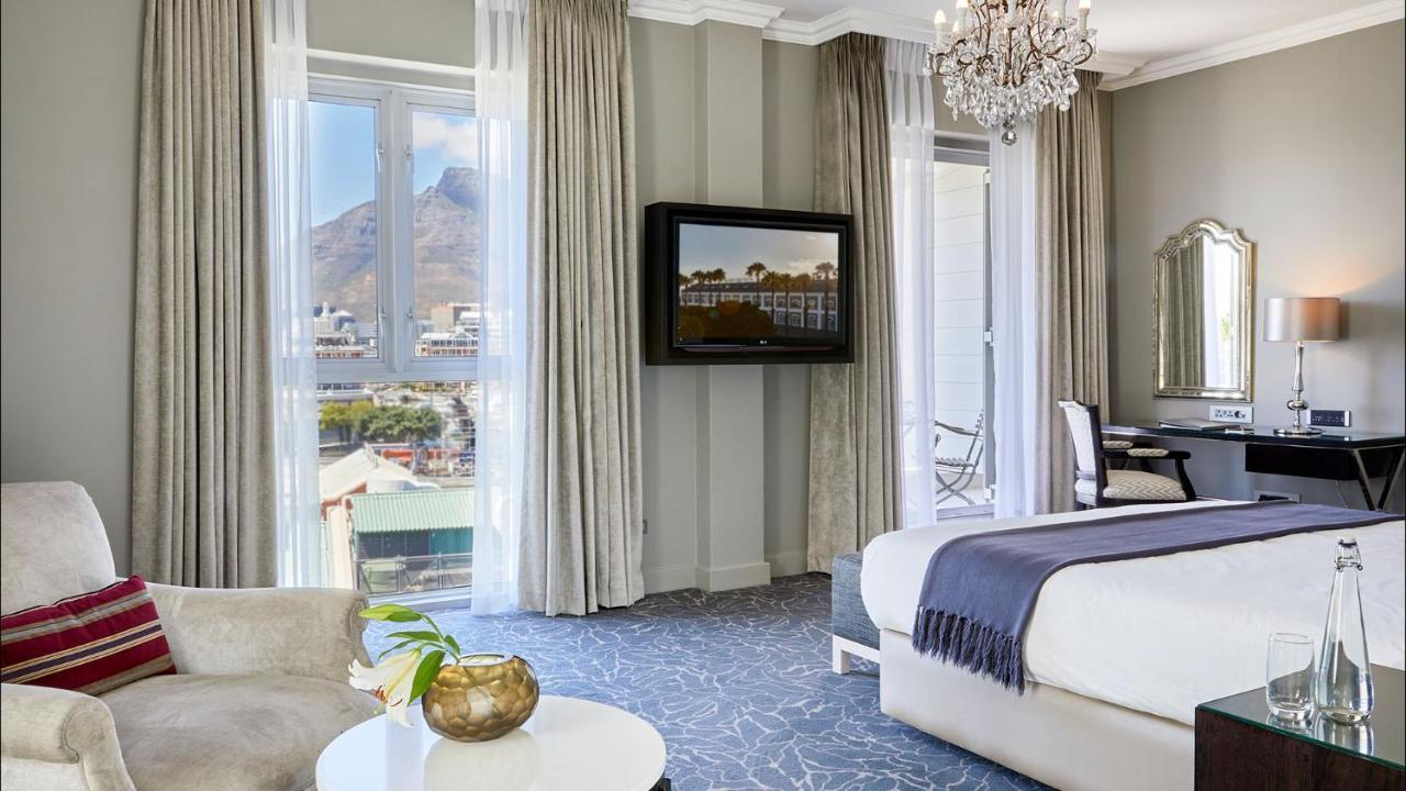 Premium Double or Twin Room Mountain View