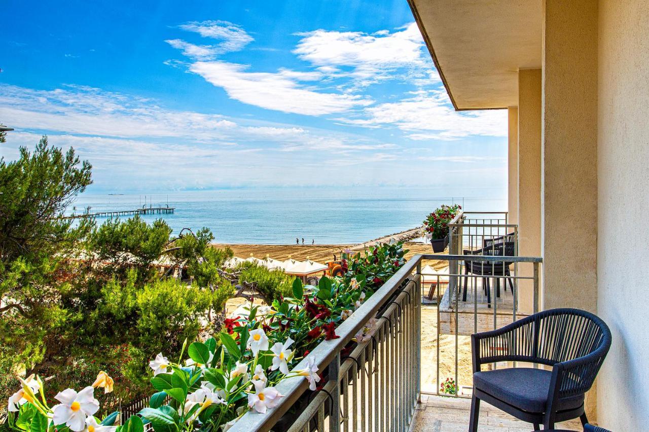Comfort Double or Twin Room Terrace