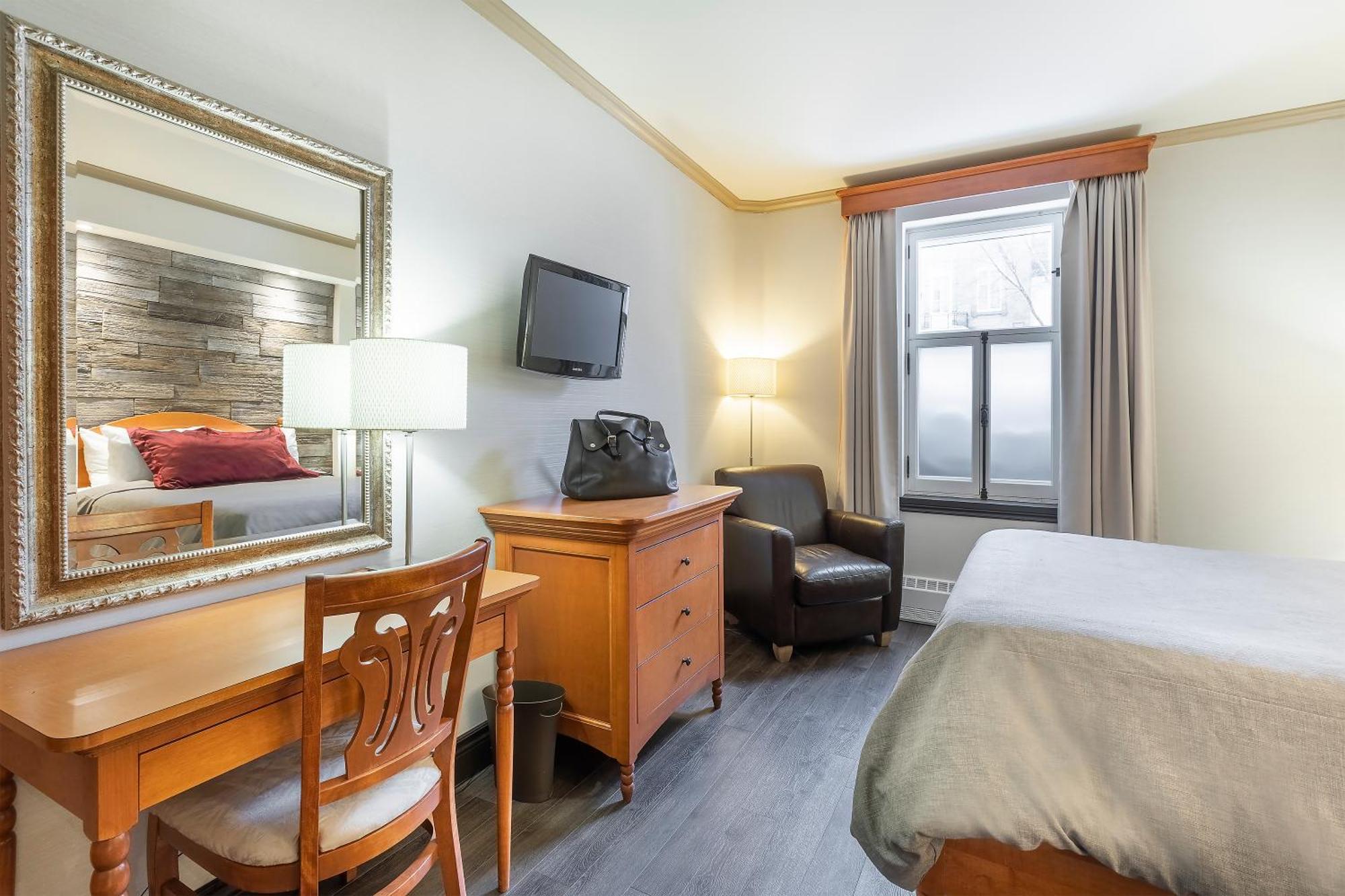 Classic Double Room,1710260260:JPEG