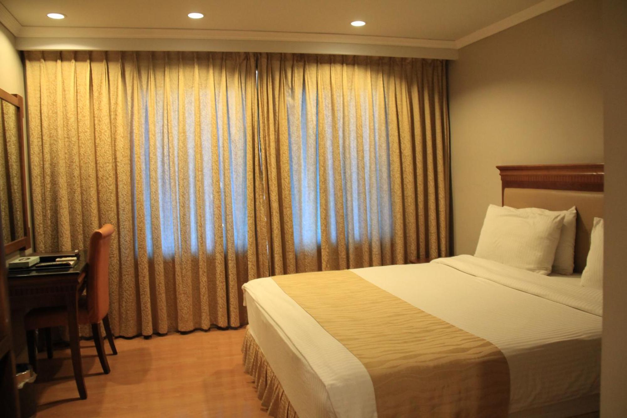 Standard King Room