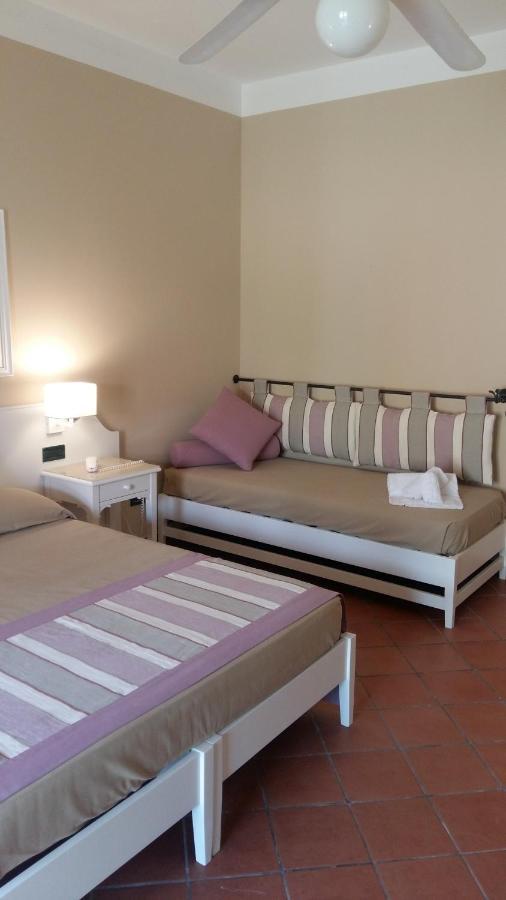 Deluxe Room,1228726394:JPEG