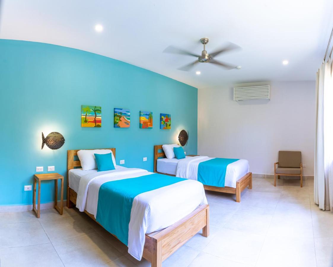 Motmot One King Bed Two single,1229645132:JPEG